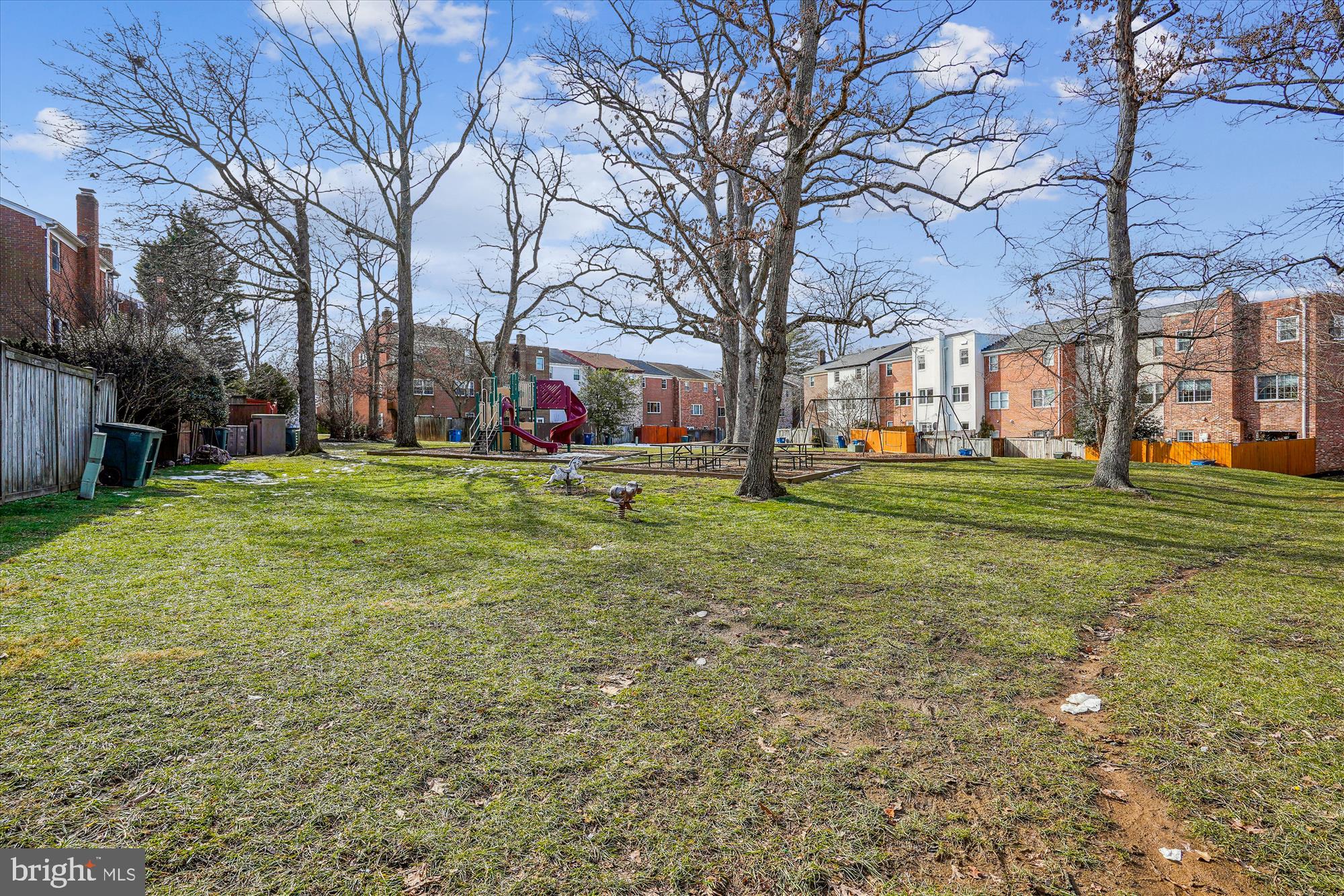 8131 LARKIN LANE