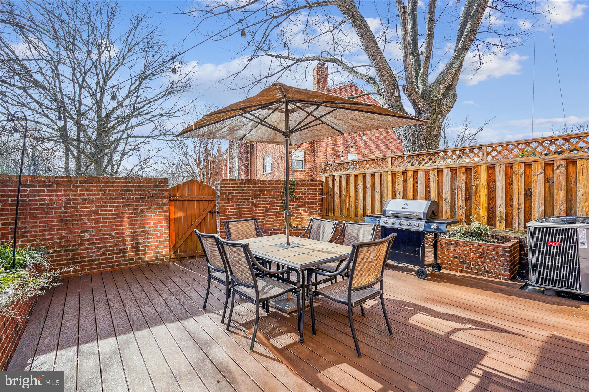 8131 LARKIN LANE
