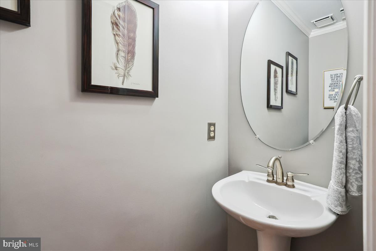 3022 ASHBURTON MANOR DRIVE
