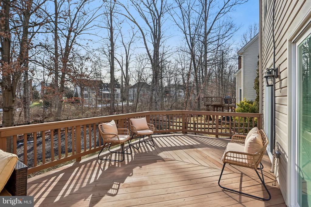 711 HUNTSMAN PLACE