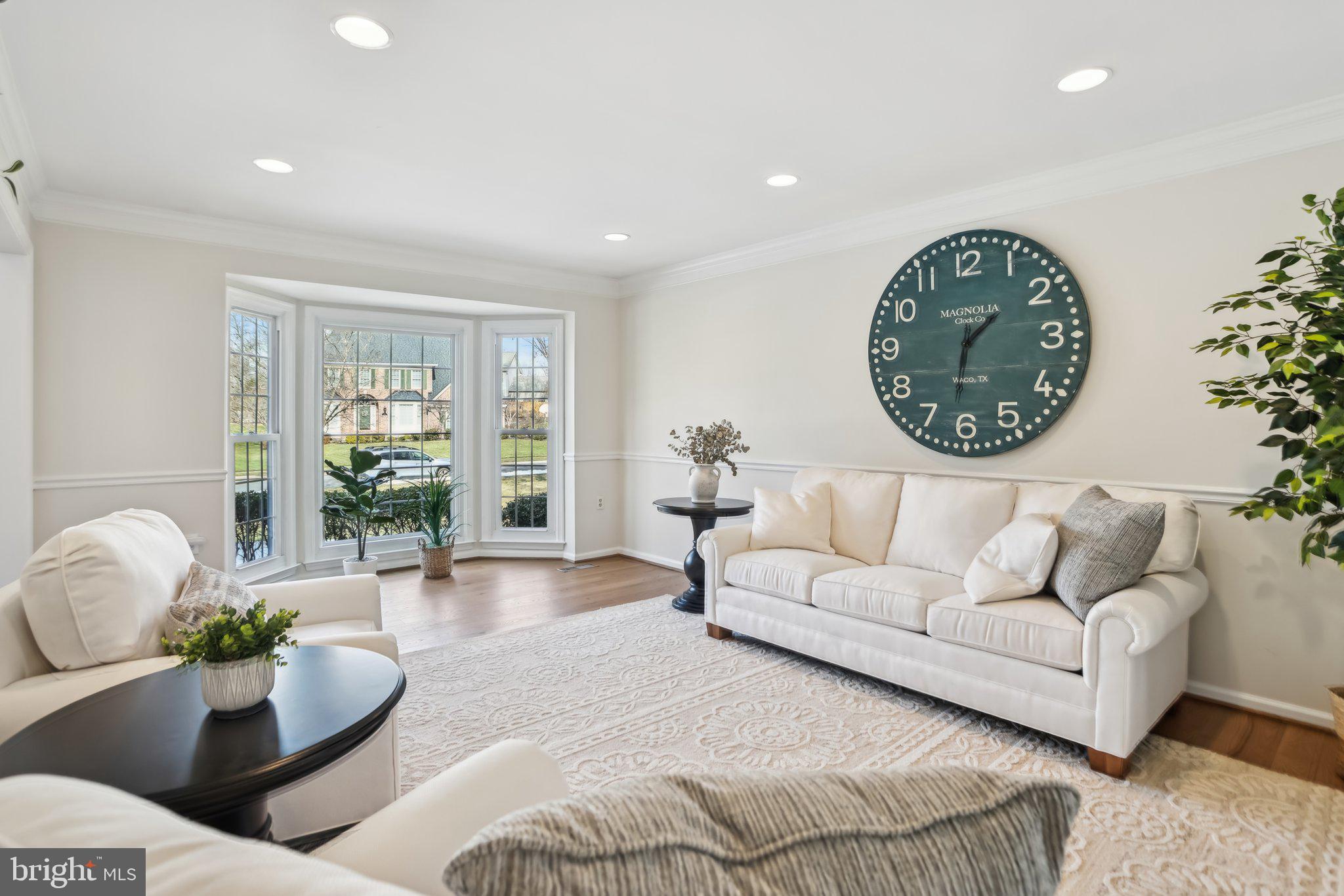 711 HUNTSMAN PLACE