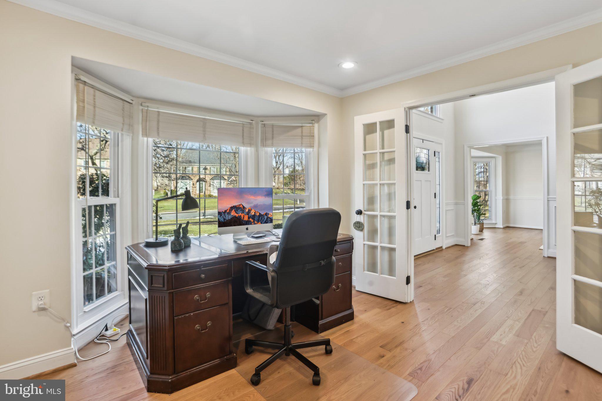 711 HUNTSMAN PLACE
