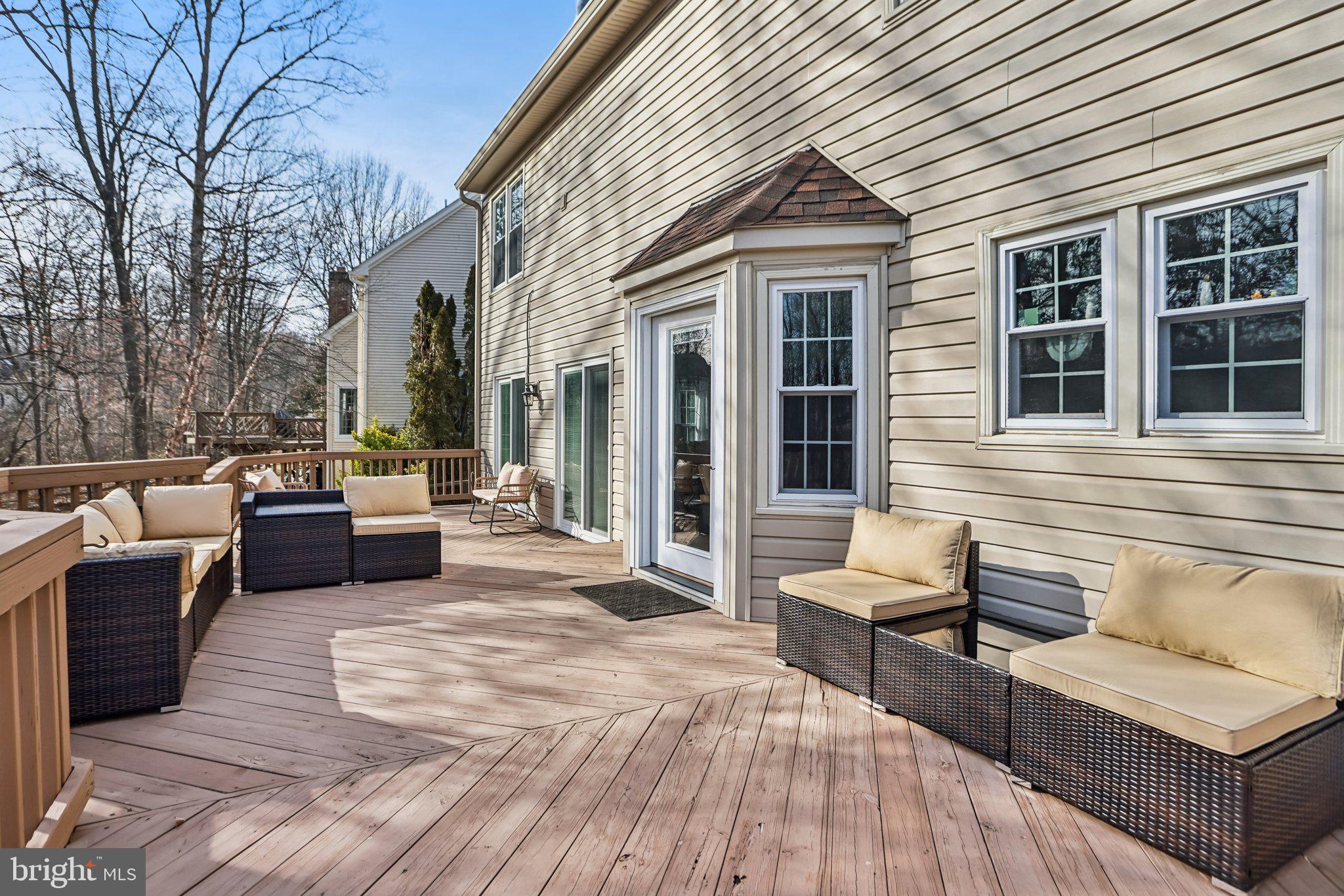 711 HUNTSMAN PLACE
