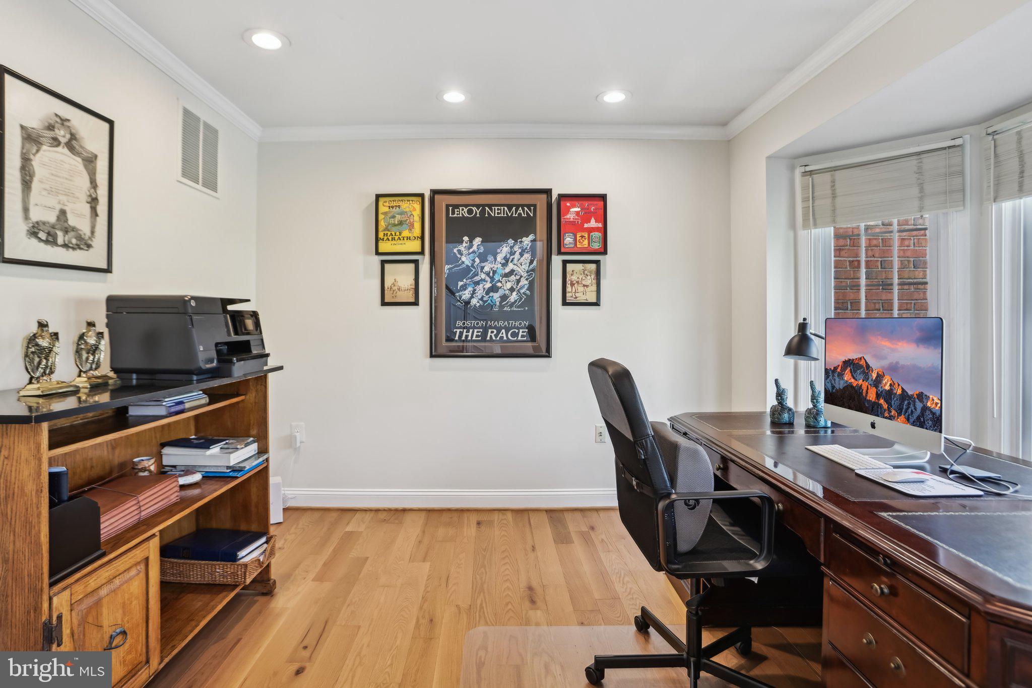 711 HUNTSMAN PLACE