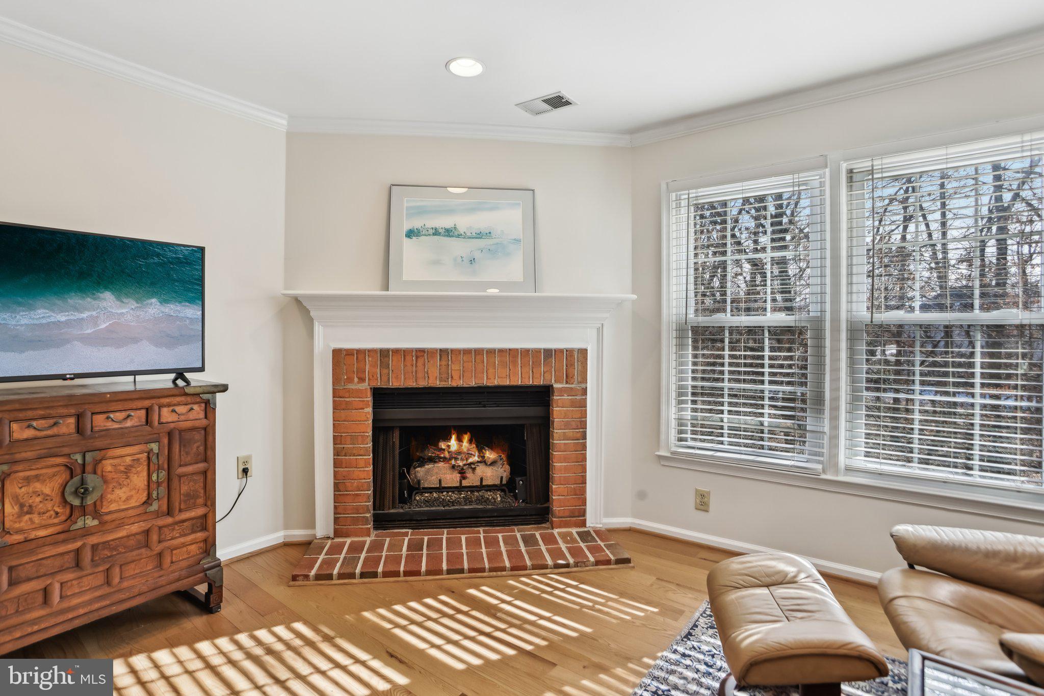 711 HUNTSMAN PLACE