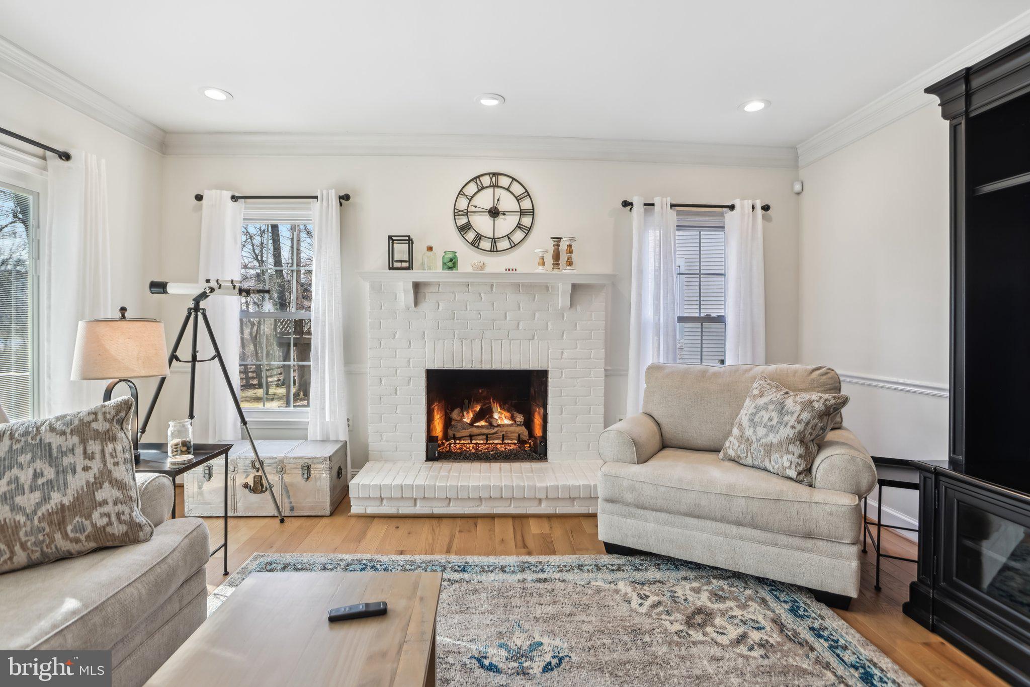 711 HUNTSMAN PLACE