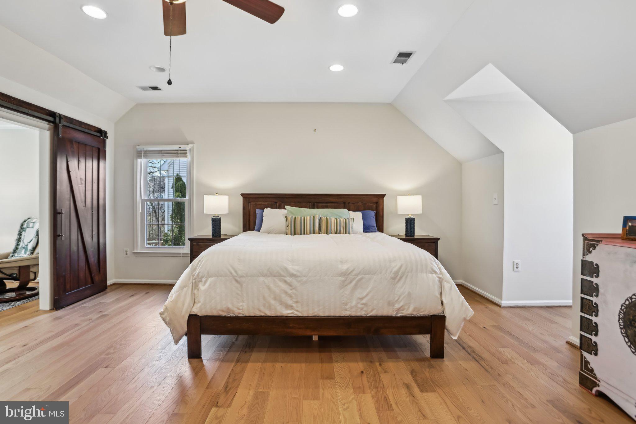 711 HUNTSMAN PLACE