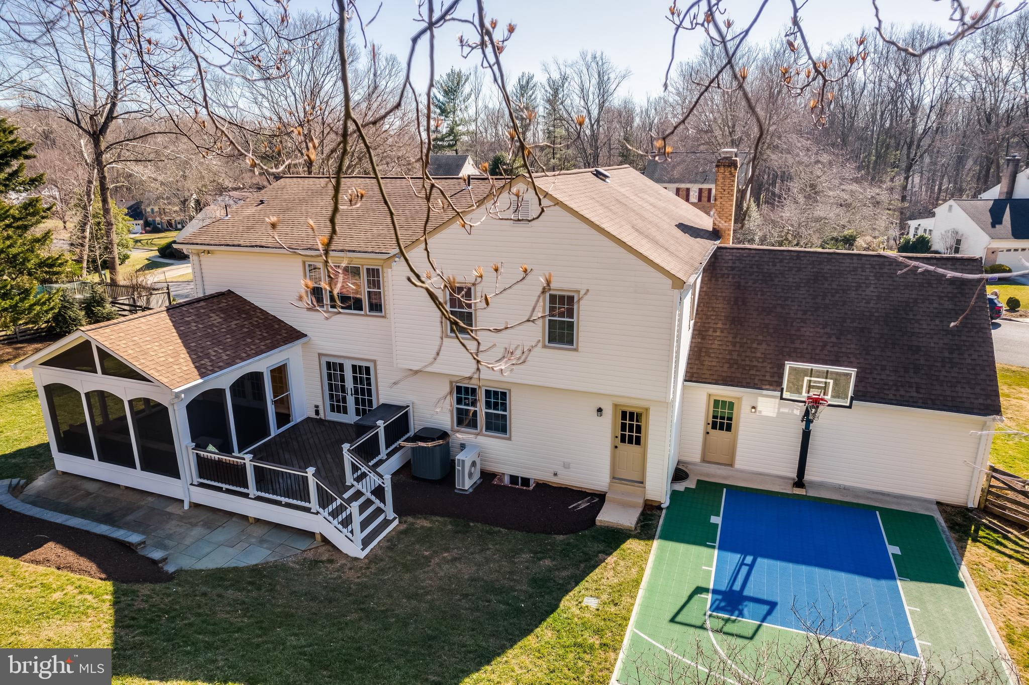 1819 ABBEY OAK DRIVE