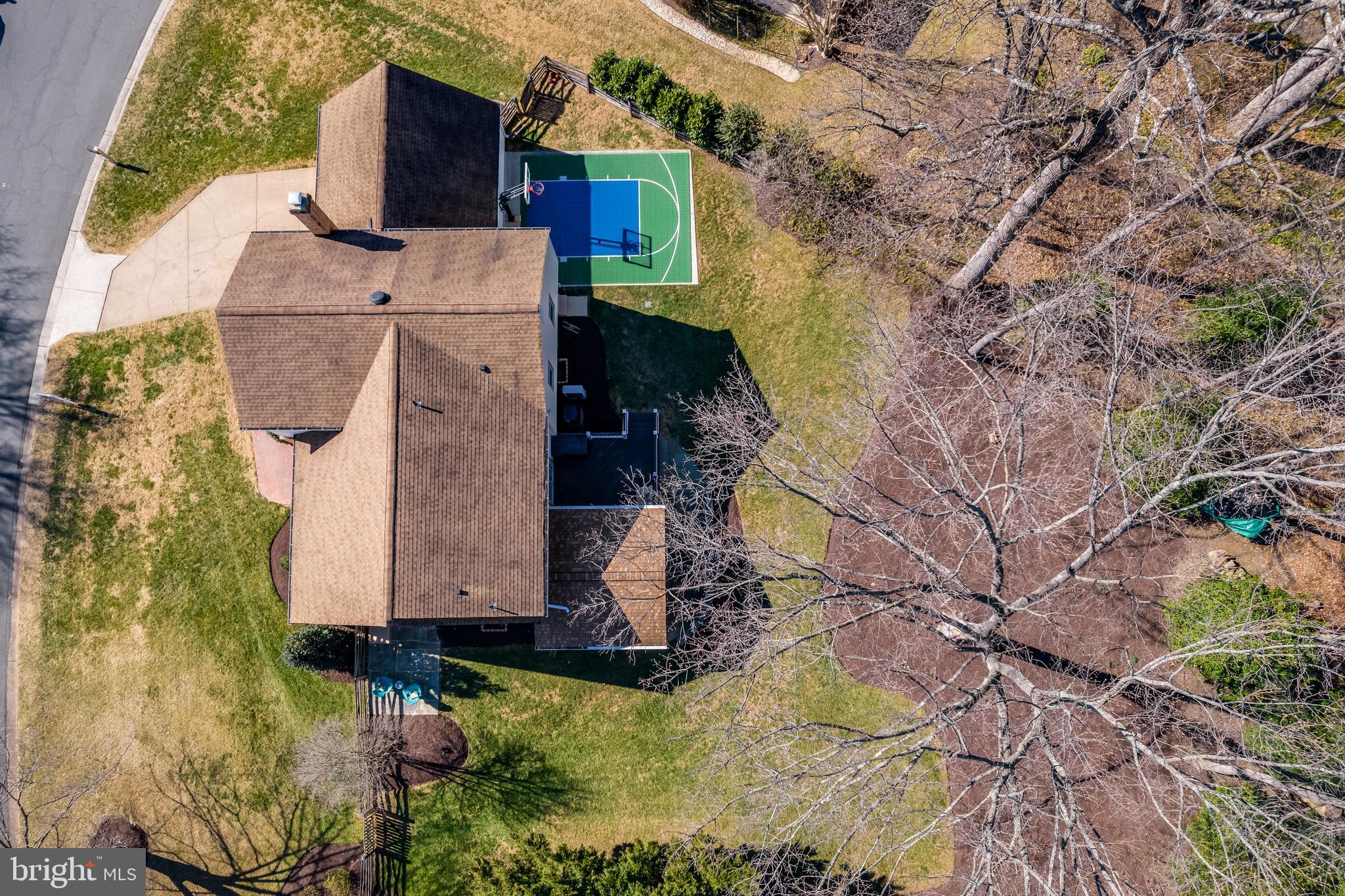 1819 ABBEY OAK DRIVE