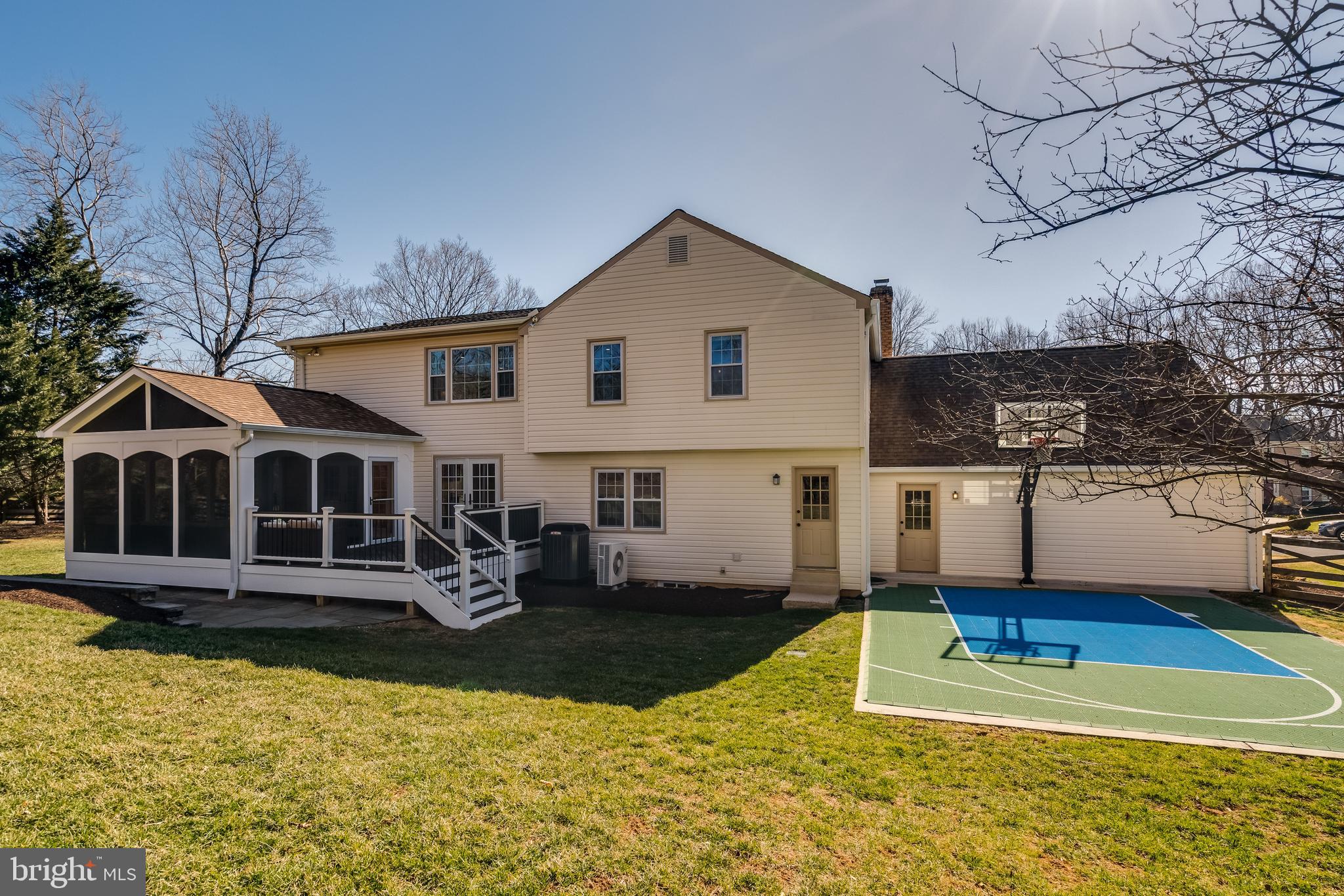 1819 ABBEY OAK DRIVE