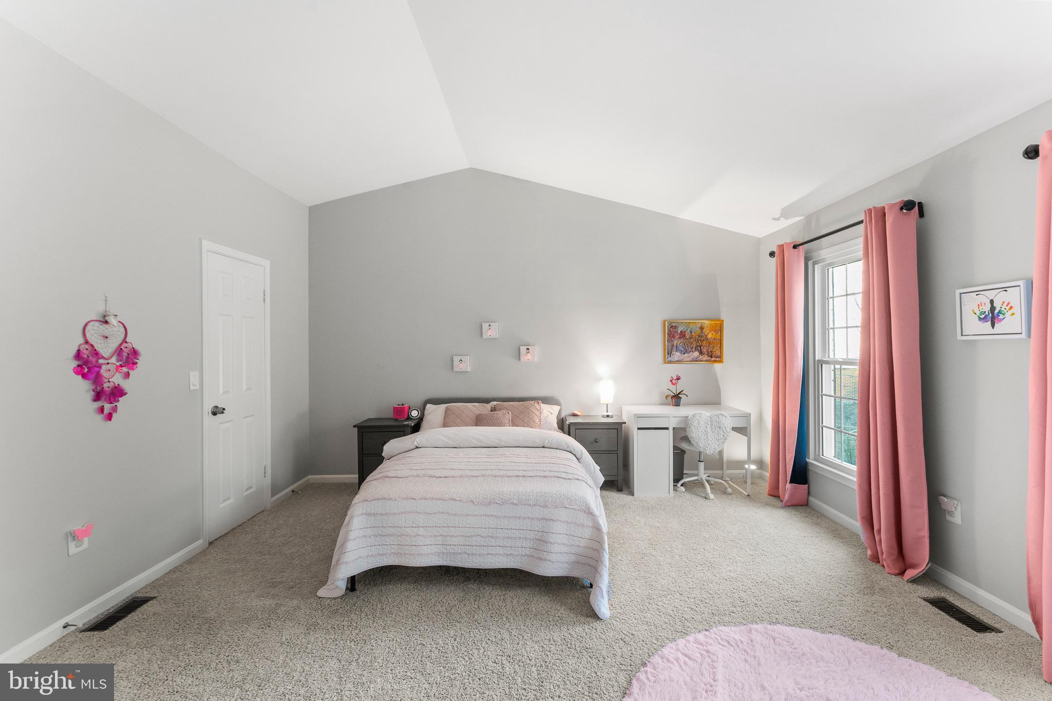 1373 CARPERS FARM WAY