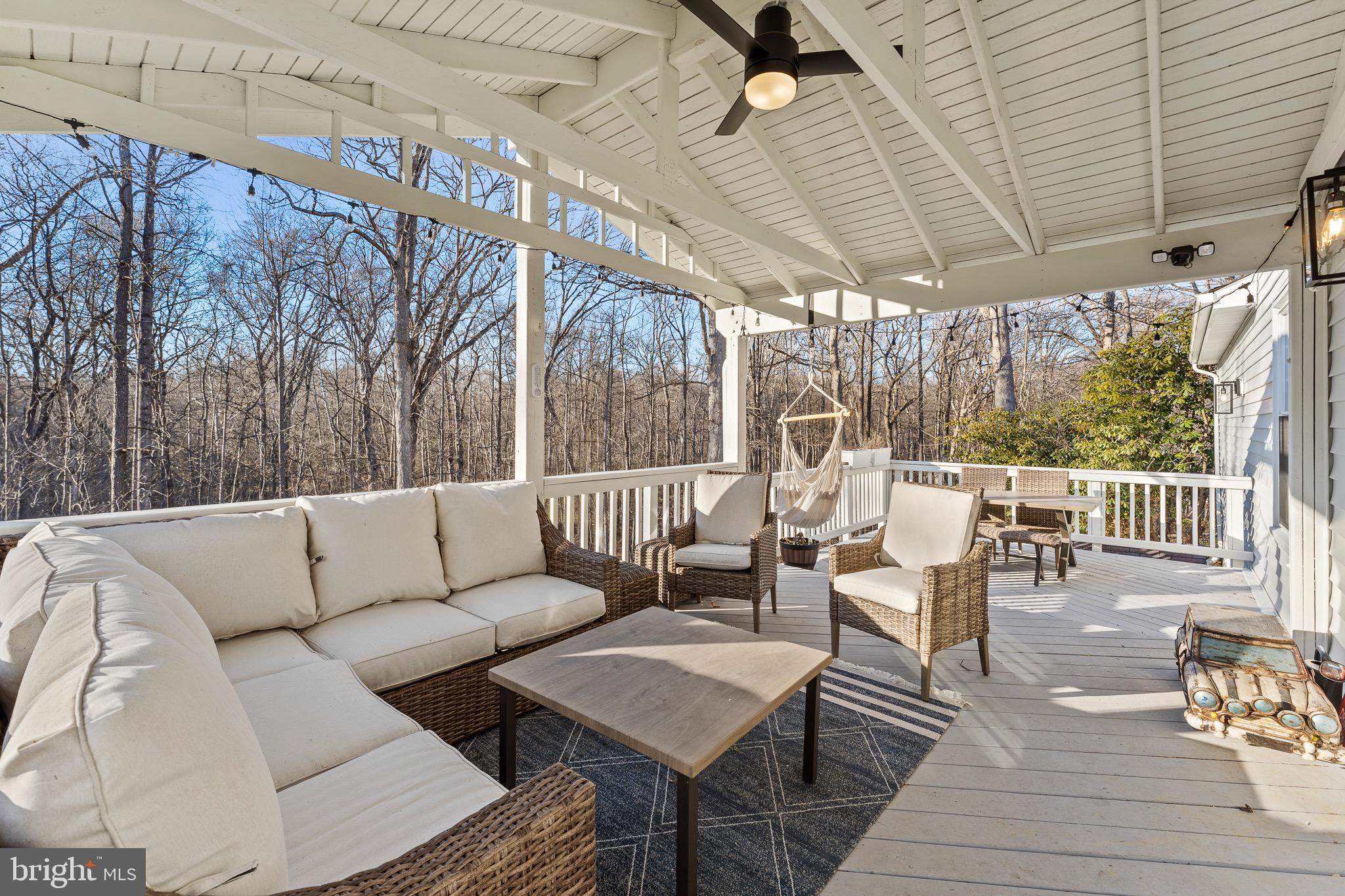 1373 CARPERS FARM WAY