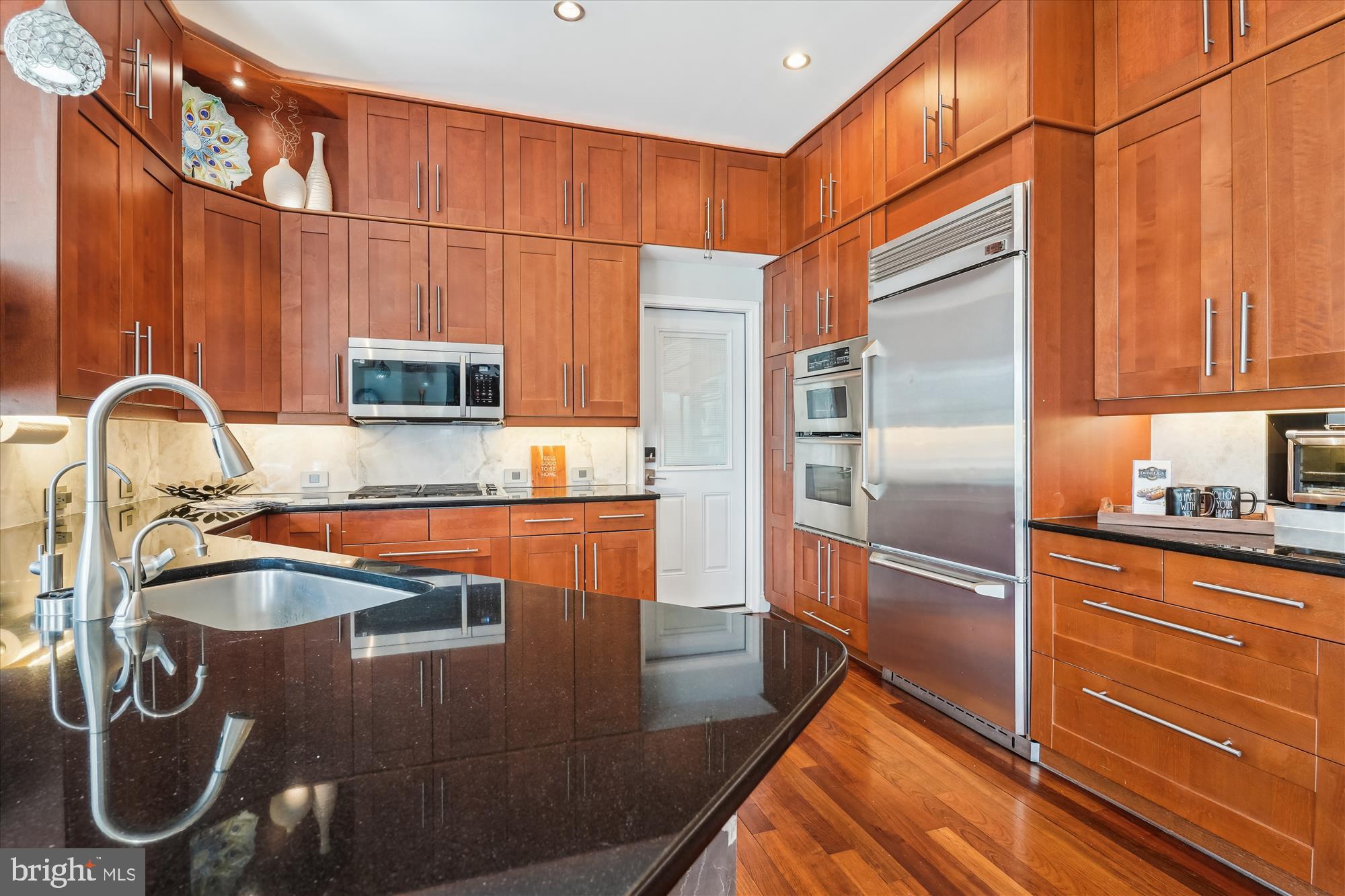 1212 SHENANDOAH ROAD