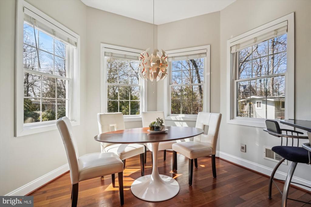 1212 SHENANDOAH ROAD