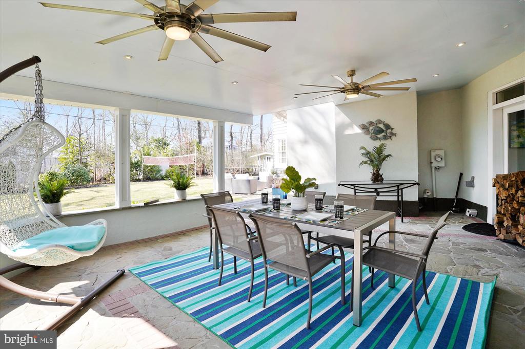 1212 SHENANDOAH ROAD