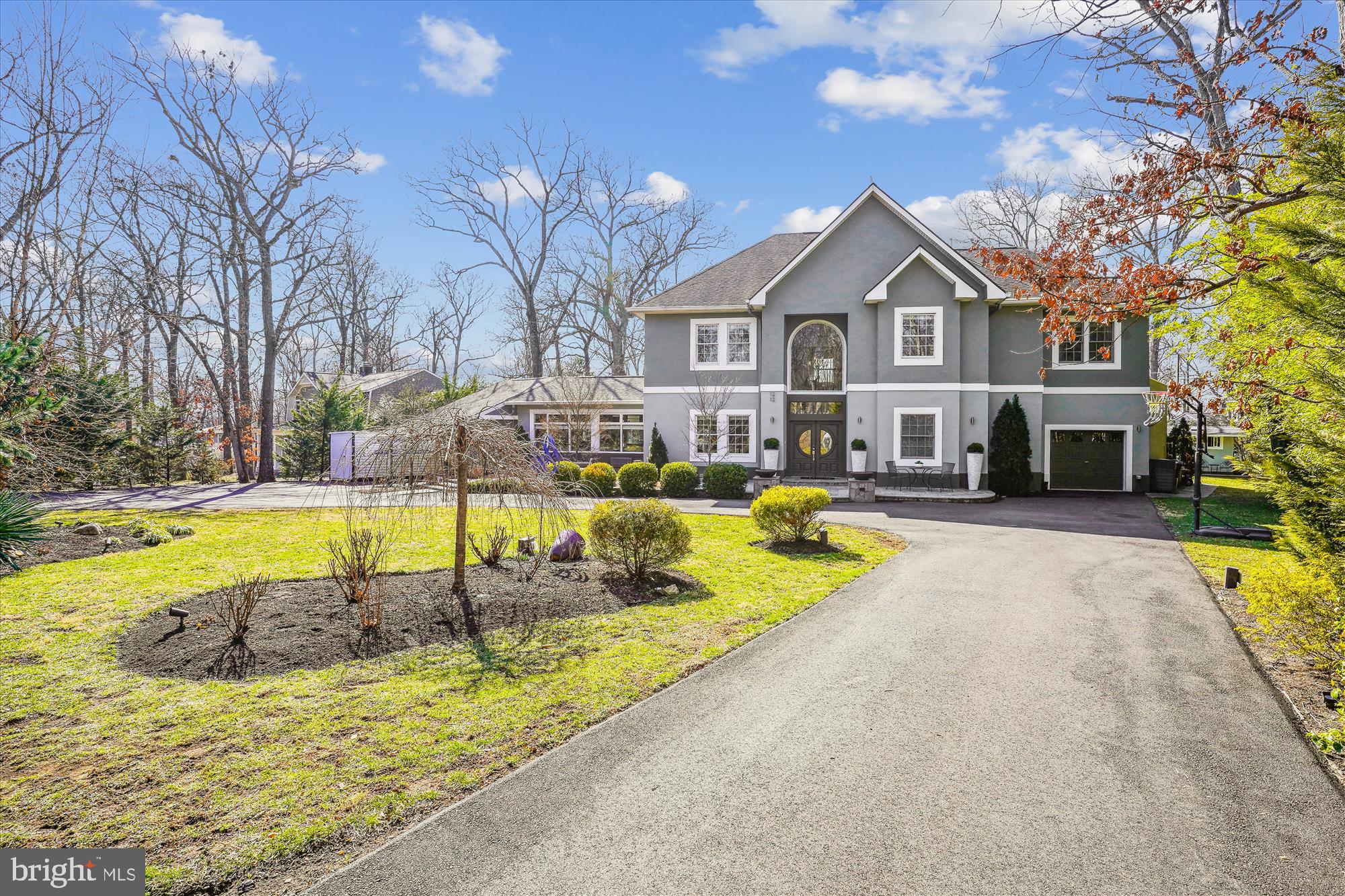 1212 SHENANDOAH ROAD