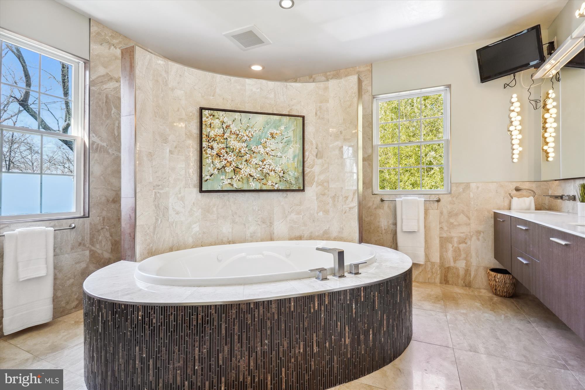 1212 SHENANDOAH ROAD