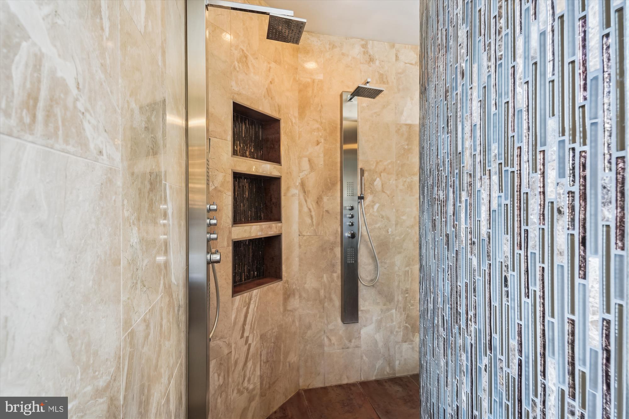 1212 SHENANDOAH ROAD