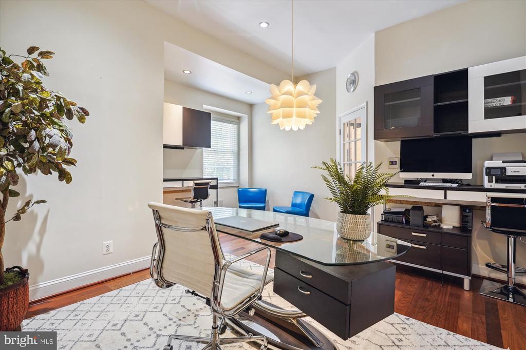 1212 SHENANDOAH ROAD