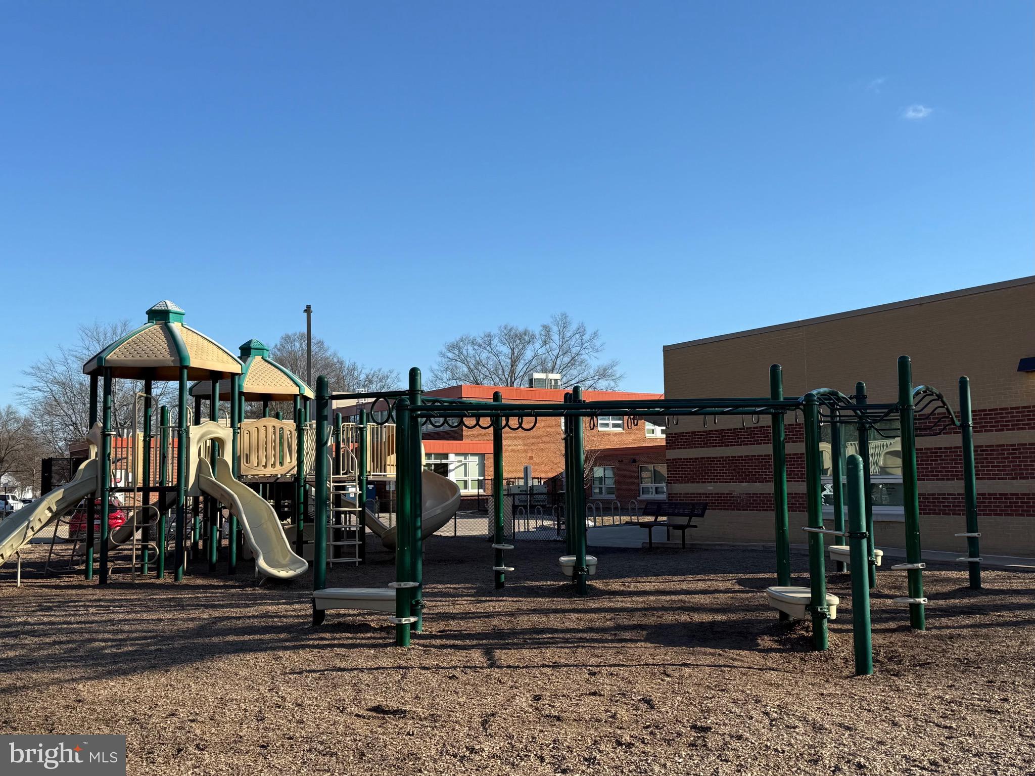 1212 SHENANDOAH ROAD