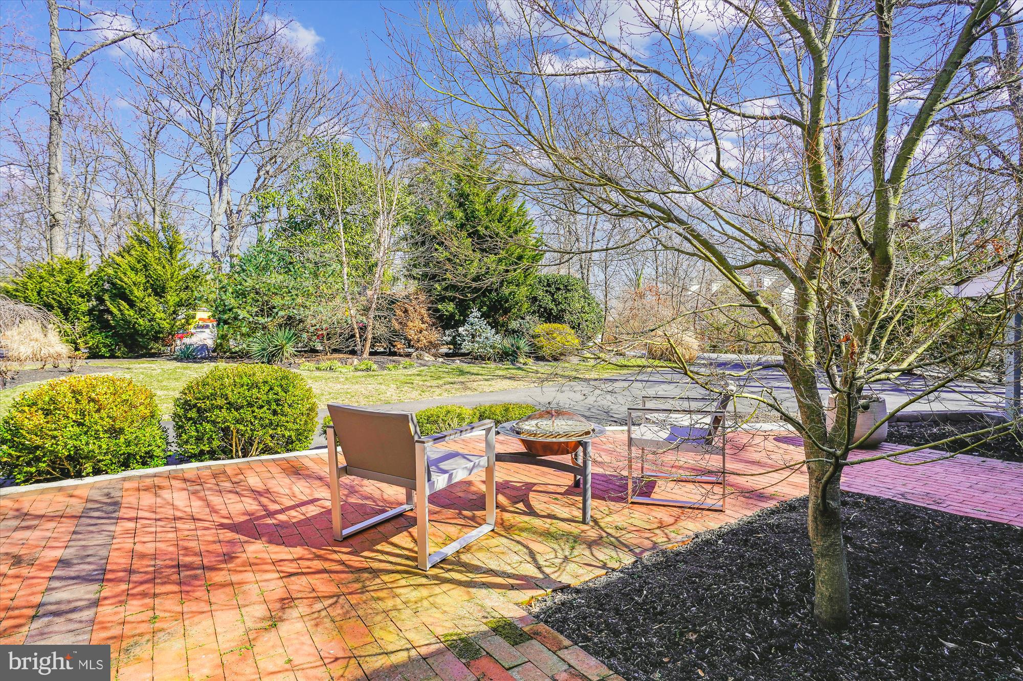 1212 SHENANDOAH ROAD