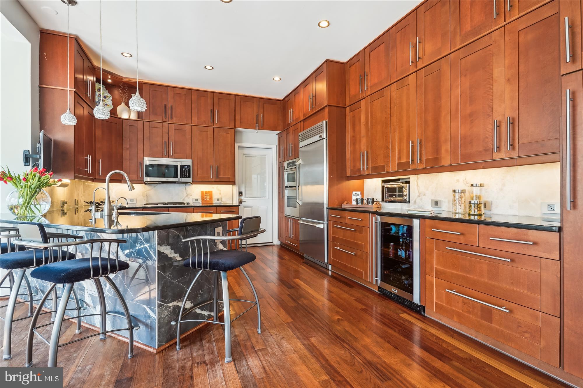 1212 SHENANDOAH ROAD