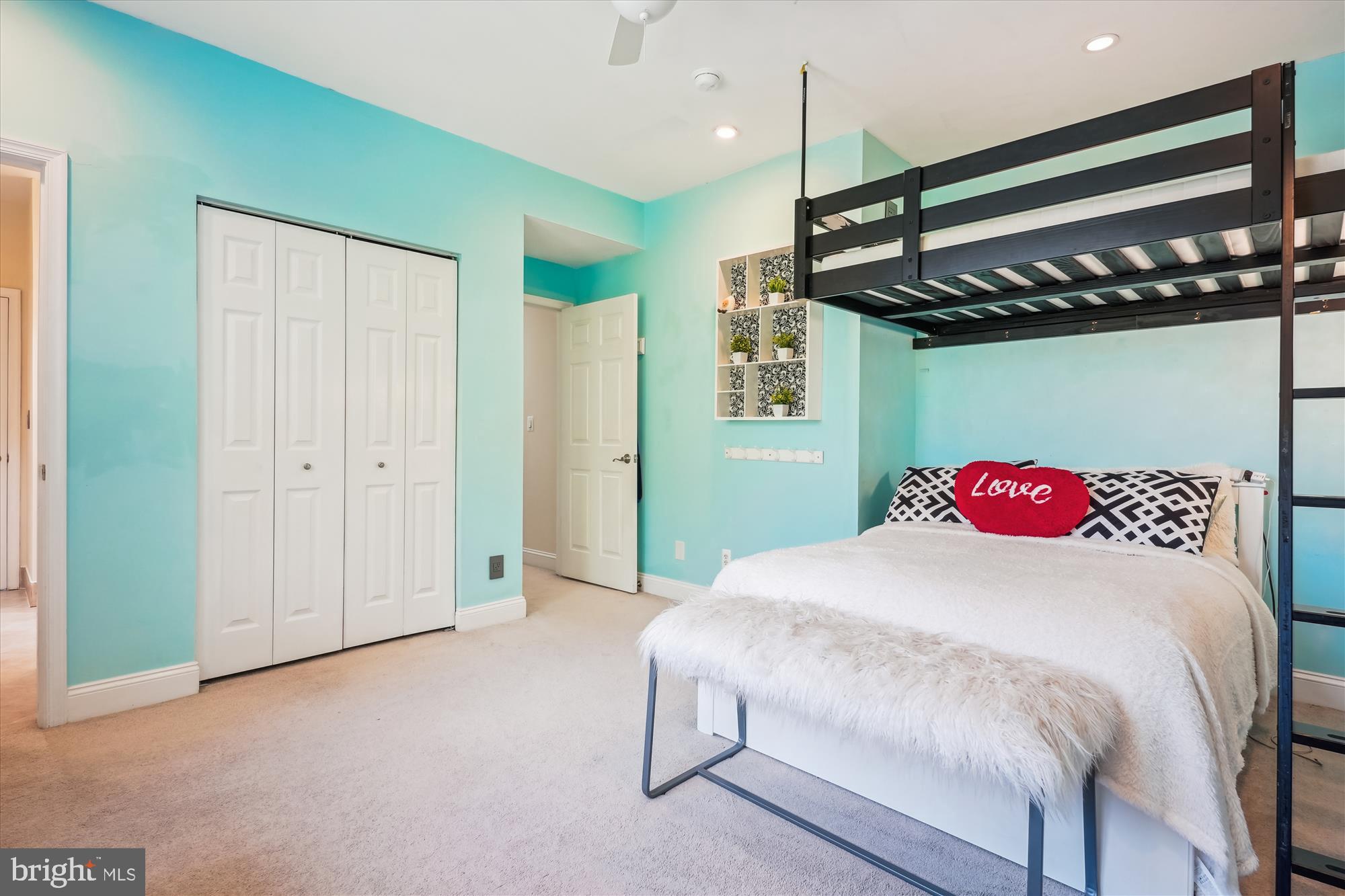 1212 SHENANDOAH ROAD