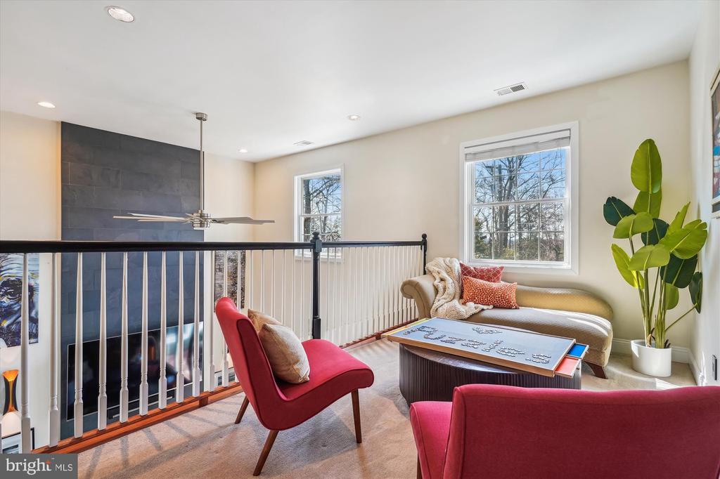 1212 SHENANDOAH ROAD