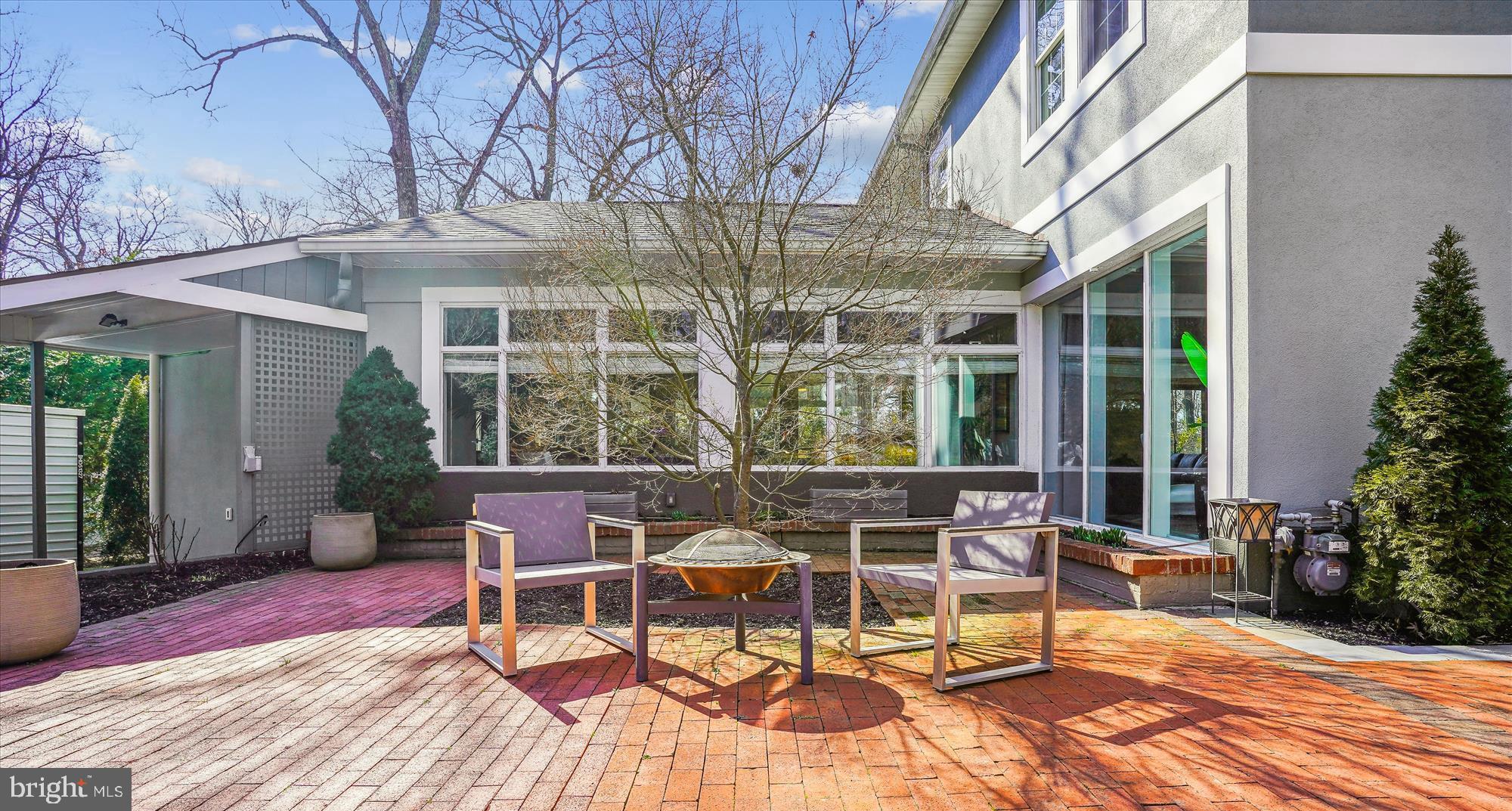 1212 SHENANDOAH ROAD