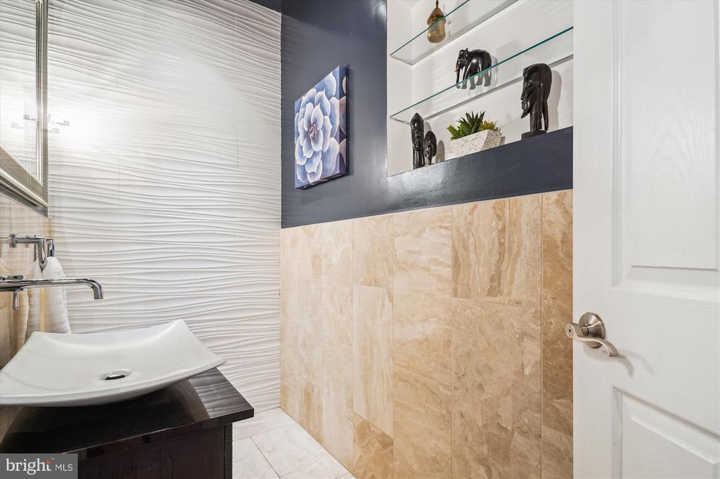 1212 SHENANDOAH ROAD