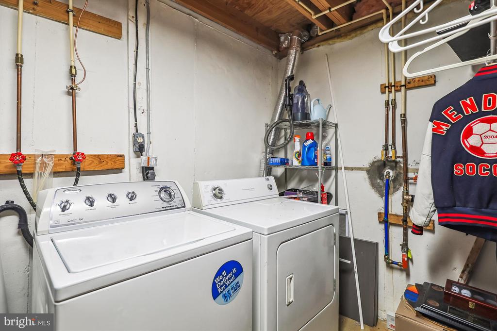 4323 GYPSY COURT