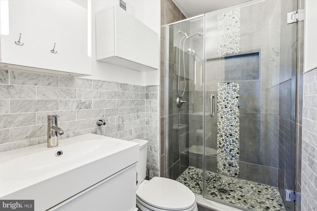 4323 GYPSY COURT