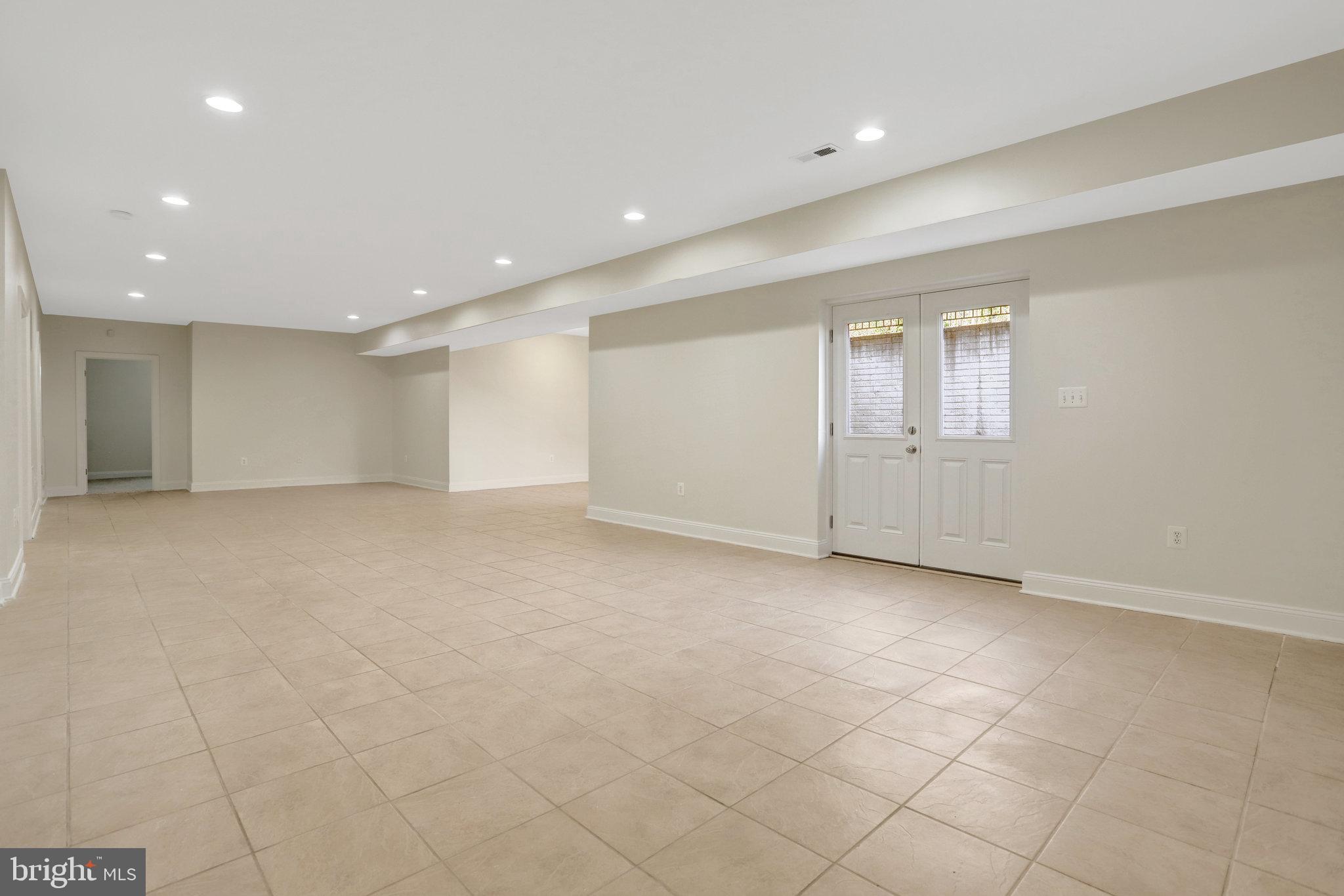 2412 SHERWOOD HALL LANE