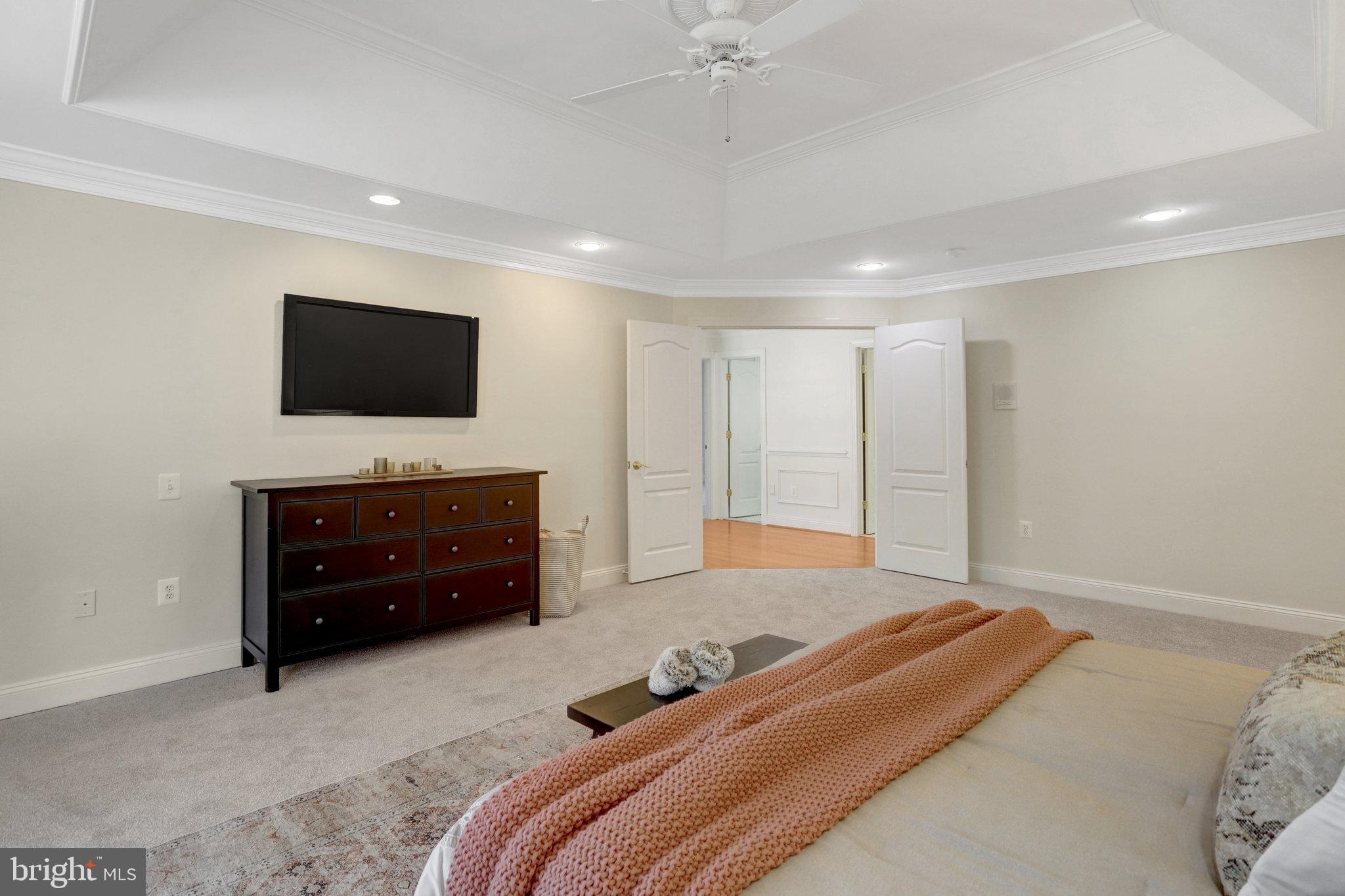 2412 SHERWOOD HALL LANE