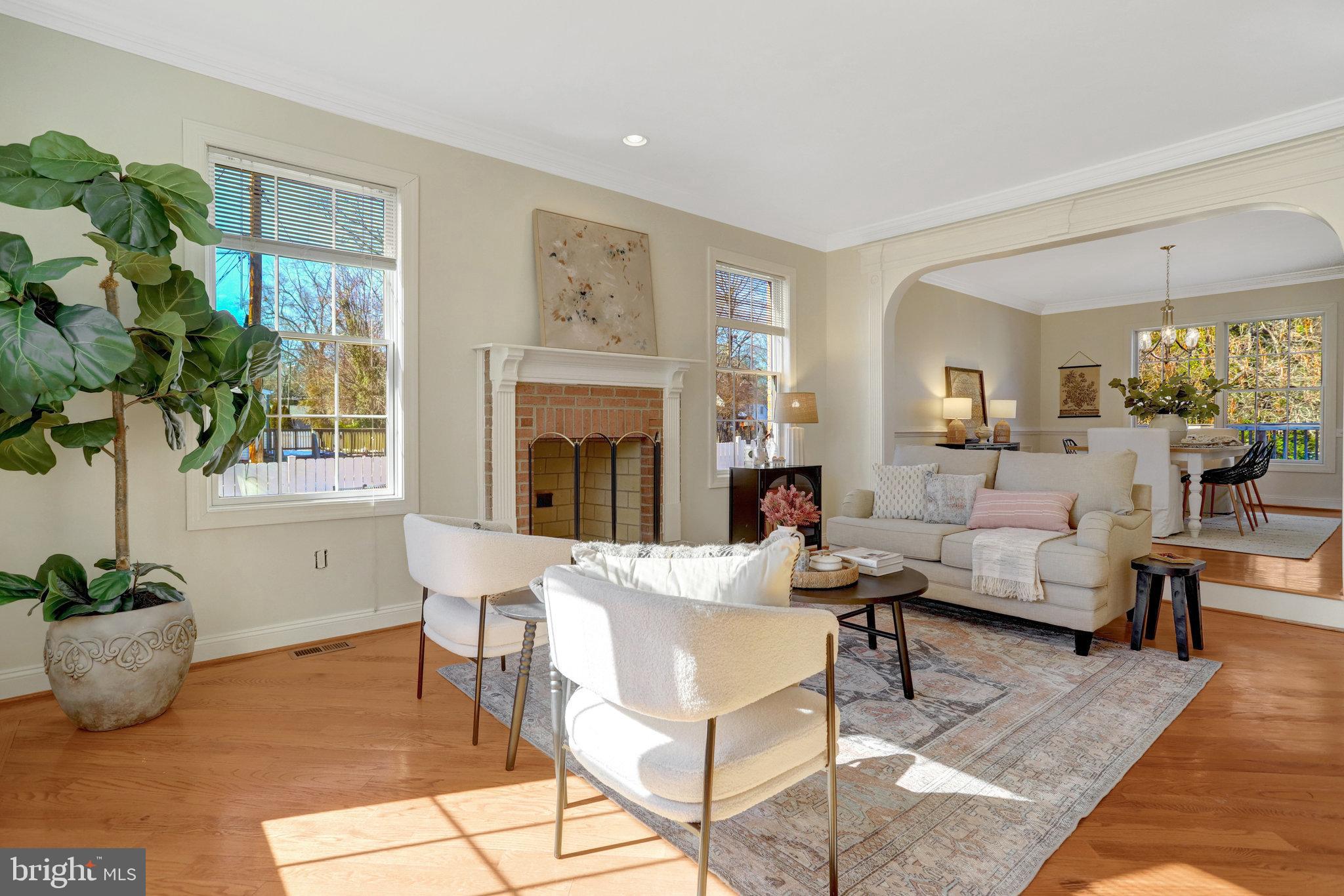 2412 SHERWOOD HALL LANE