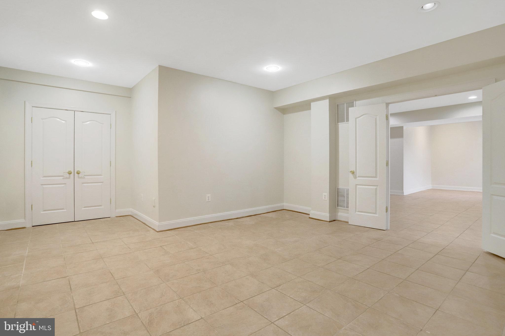 2412 SHERWOOD HALL LANE