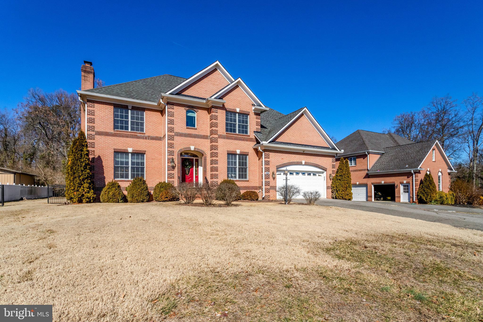 2412 SHERWOOD HALL LANE