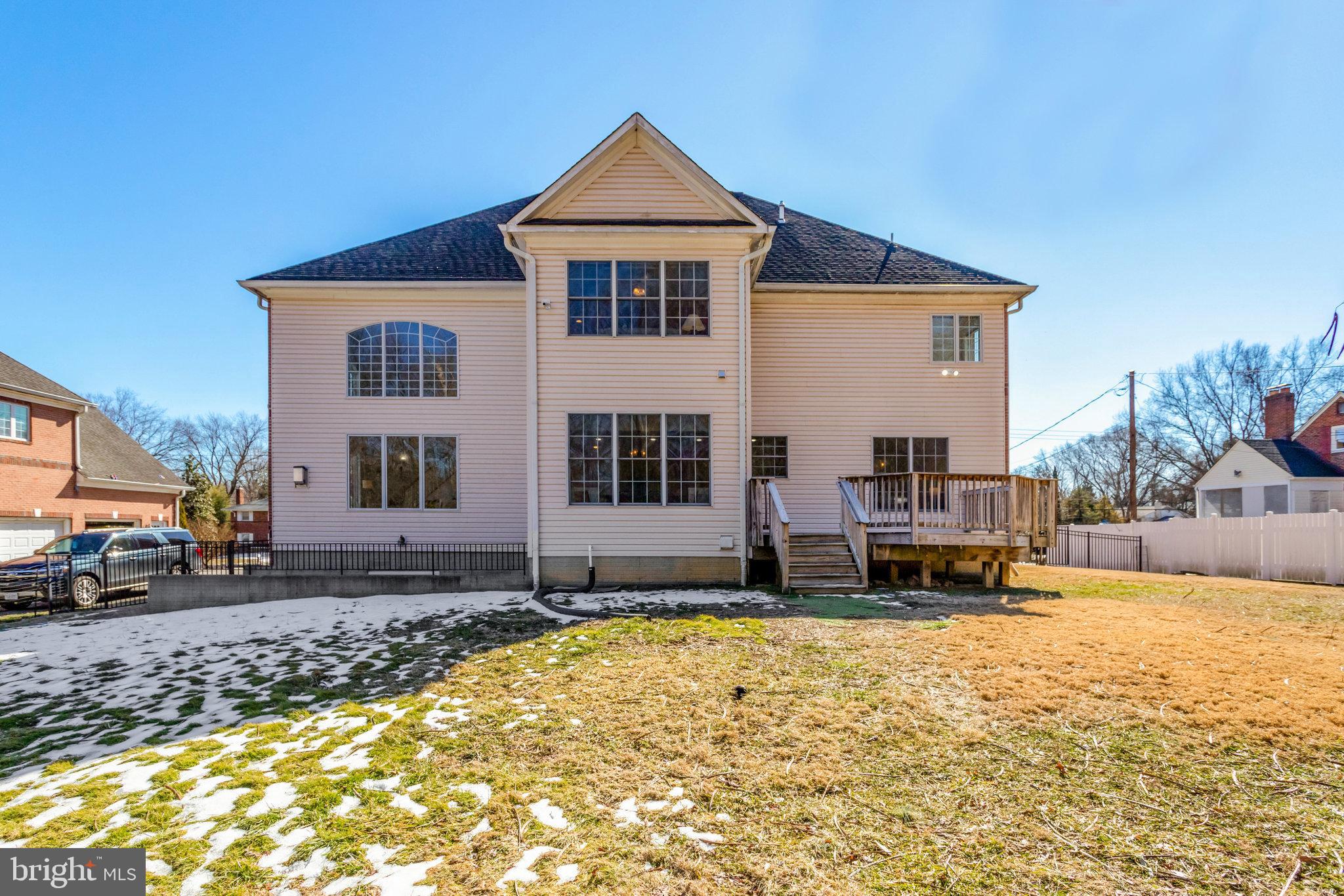 2412 SHERWOOD HALL LANE