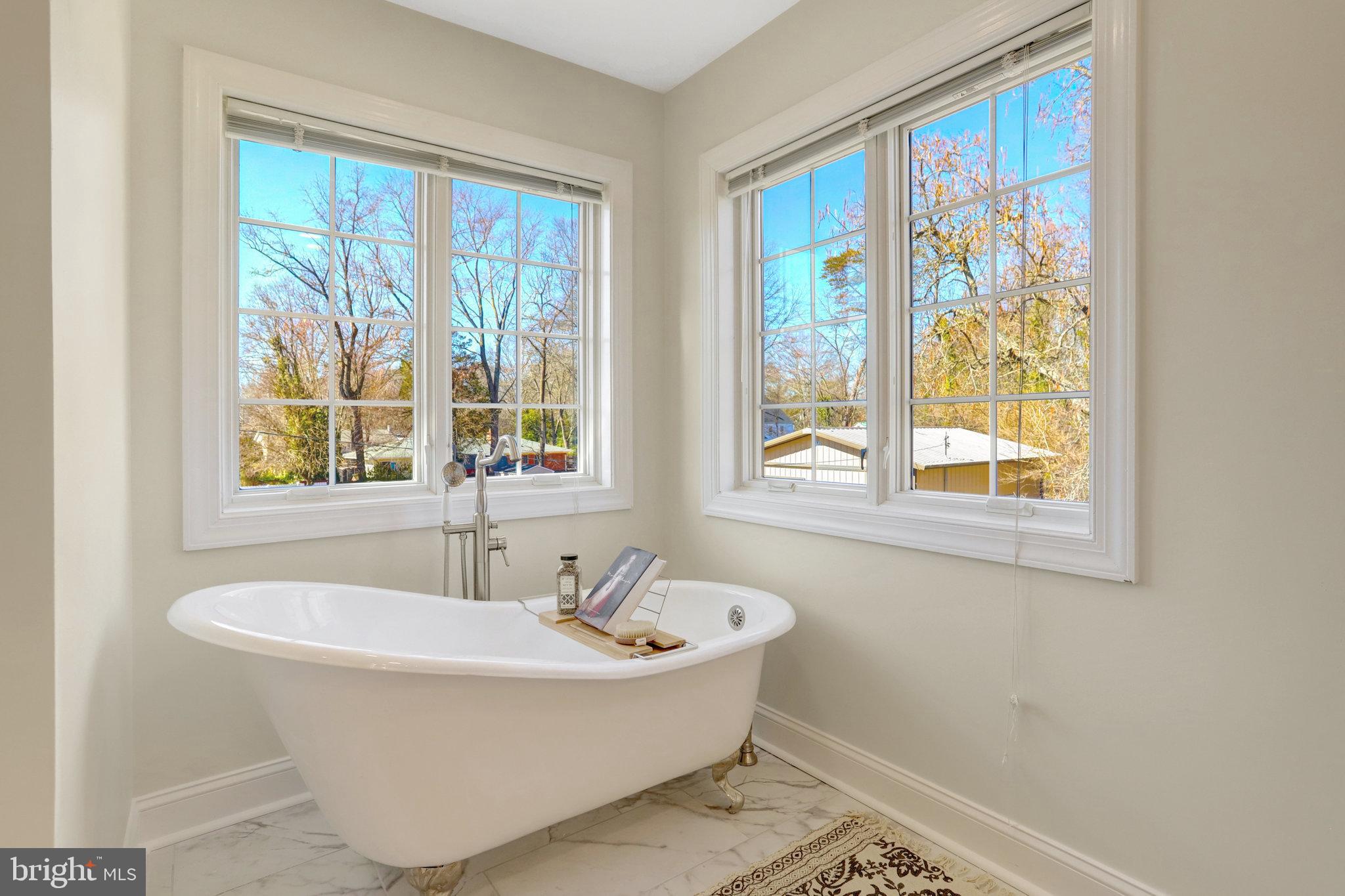 2412 SHERWOOD HALL LANE