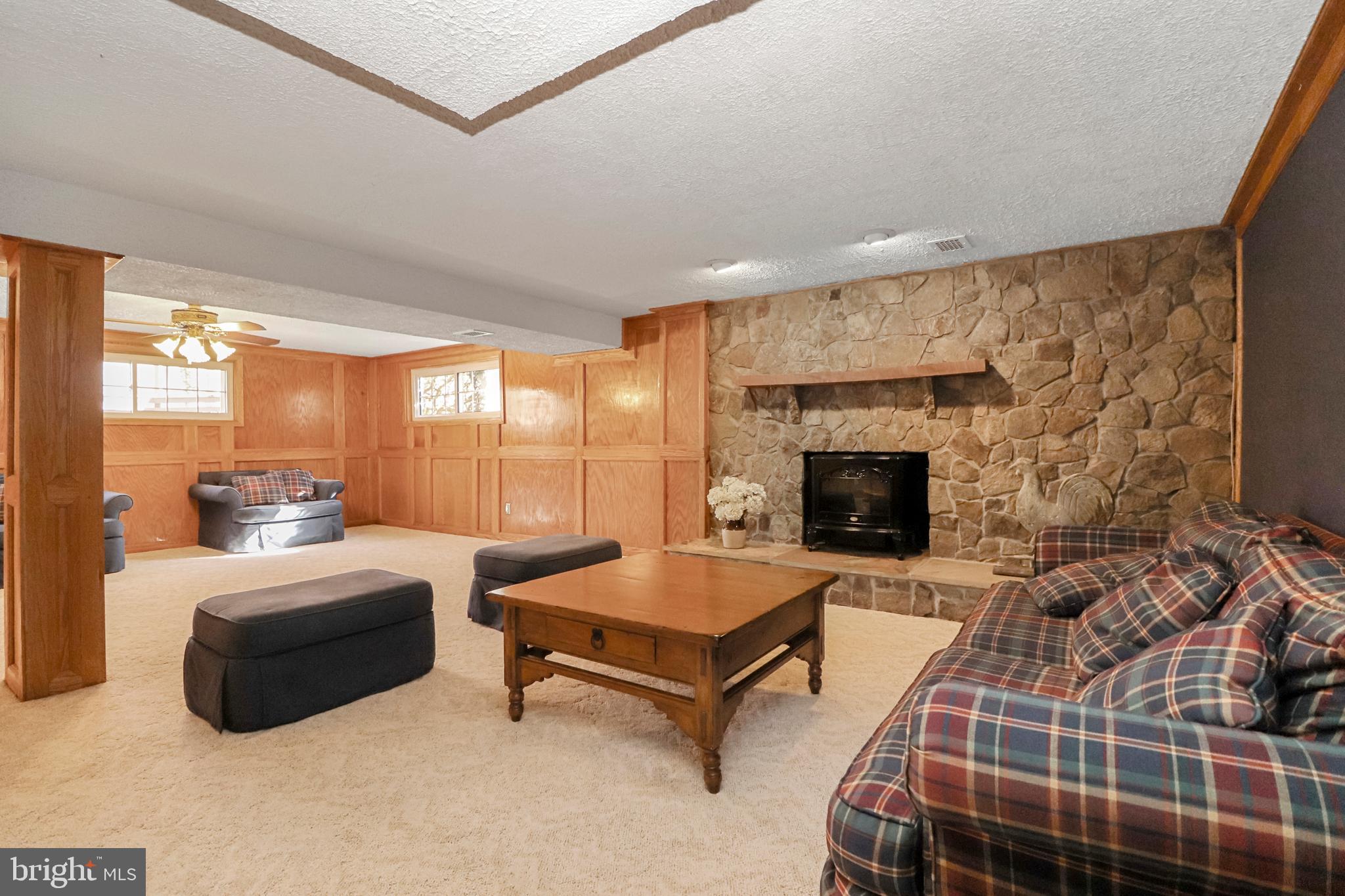 5513 SEDGWICK LANE
