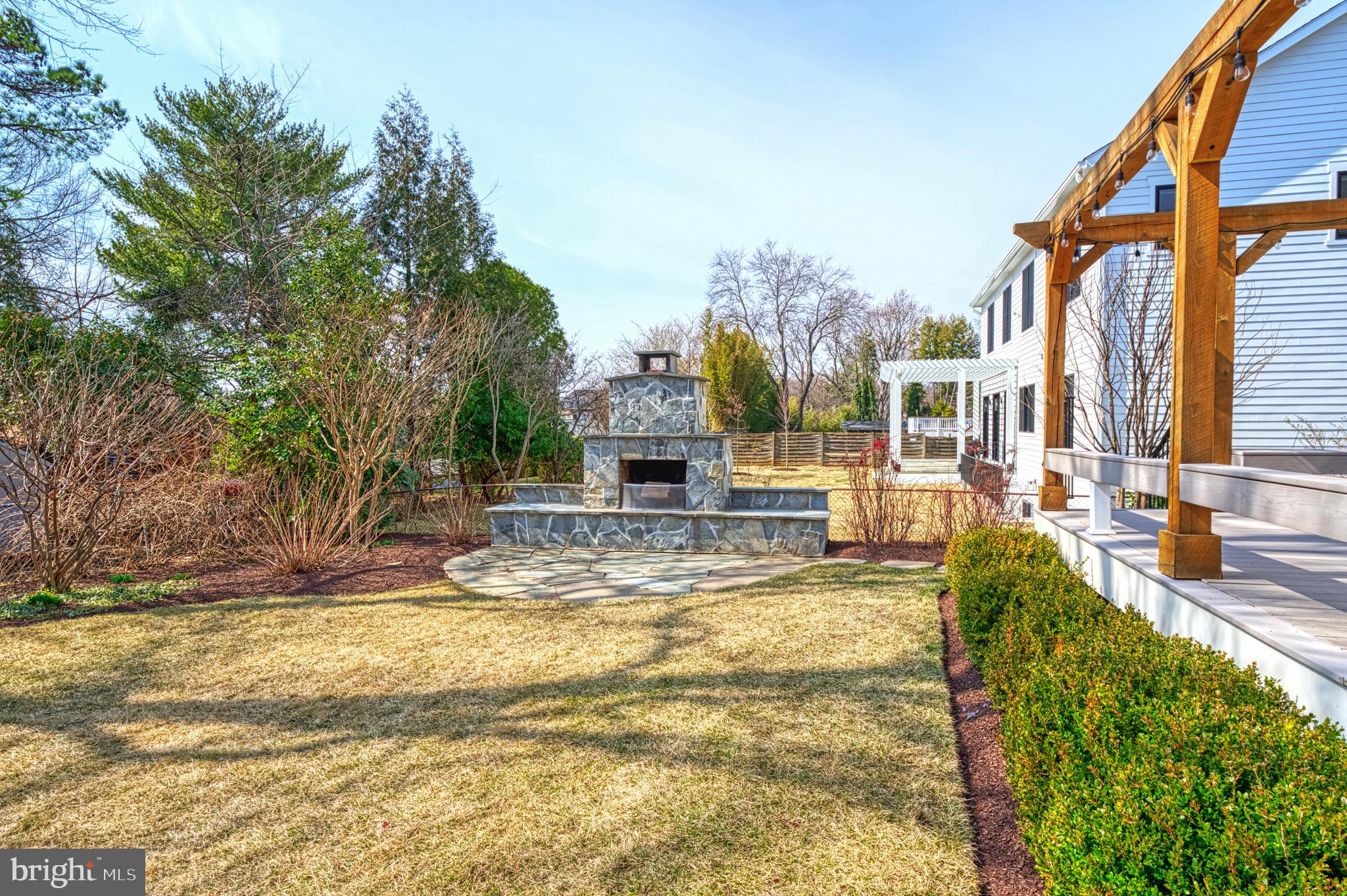 1610 WOODMOOR LANE
