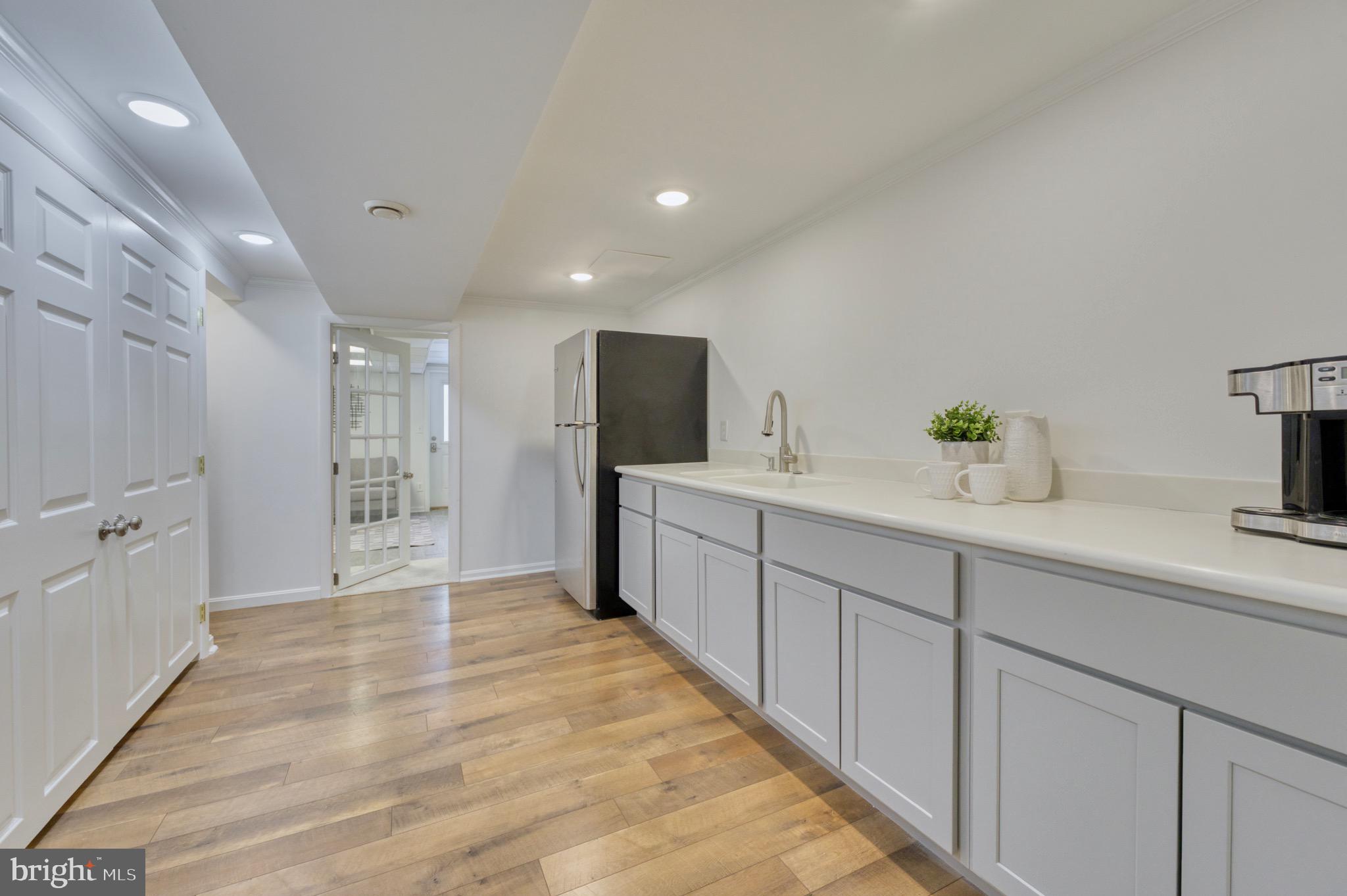 1610 WOODMOOR LANE