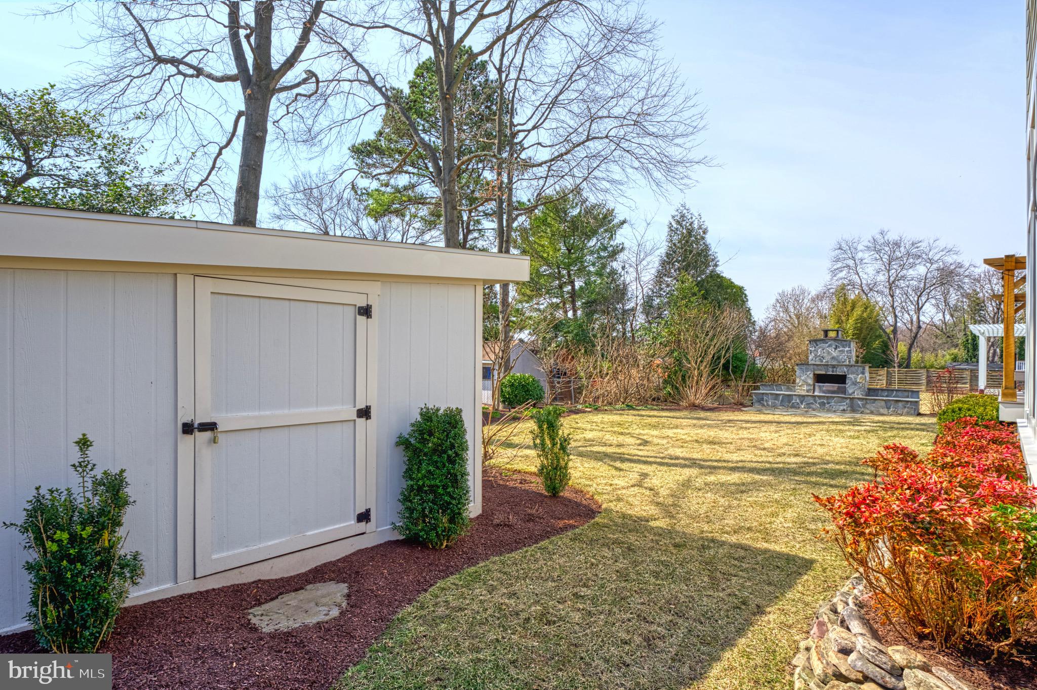 1610 WOODMOOR LANE