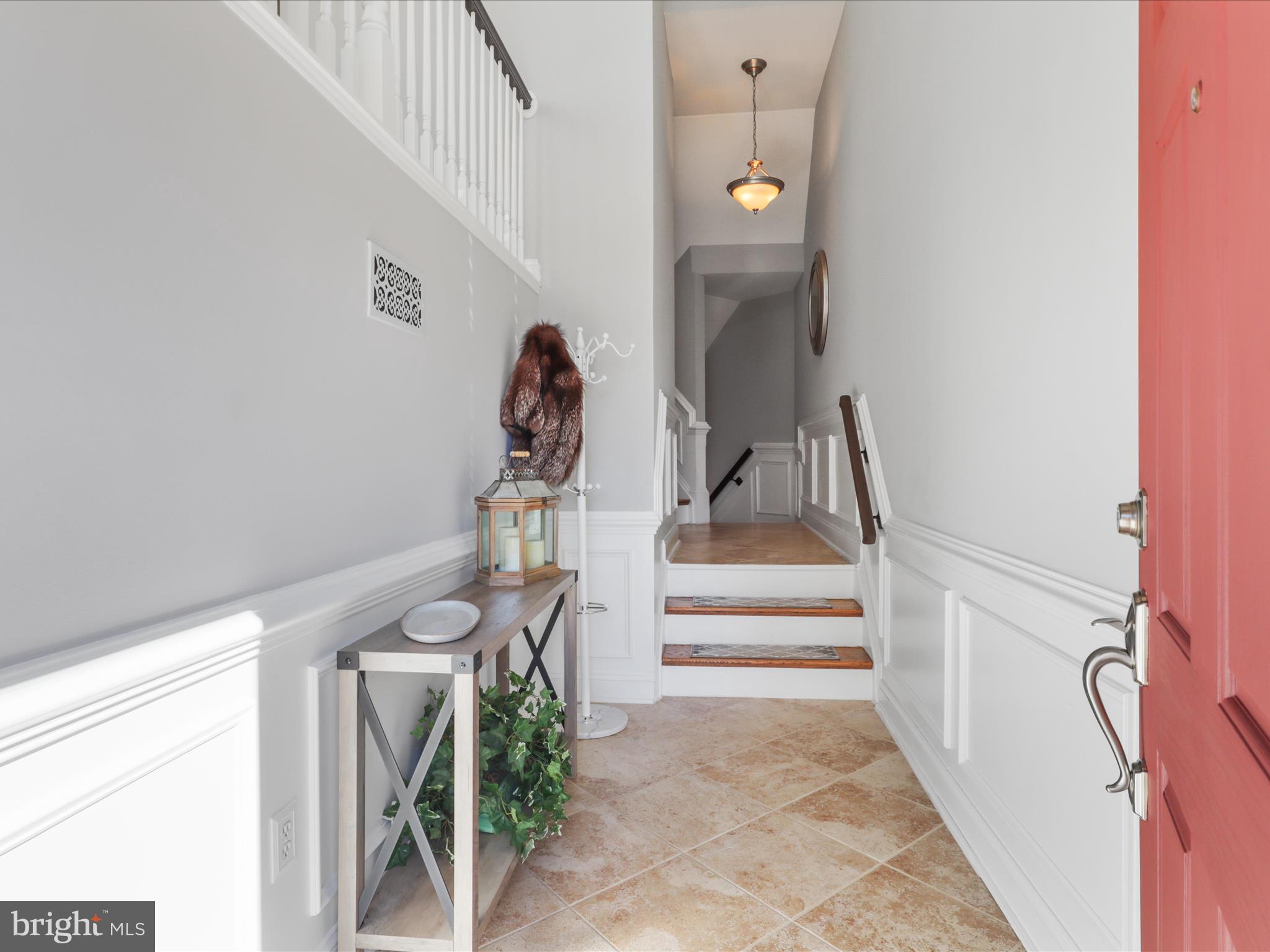 4499 MONMOUTH STREET