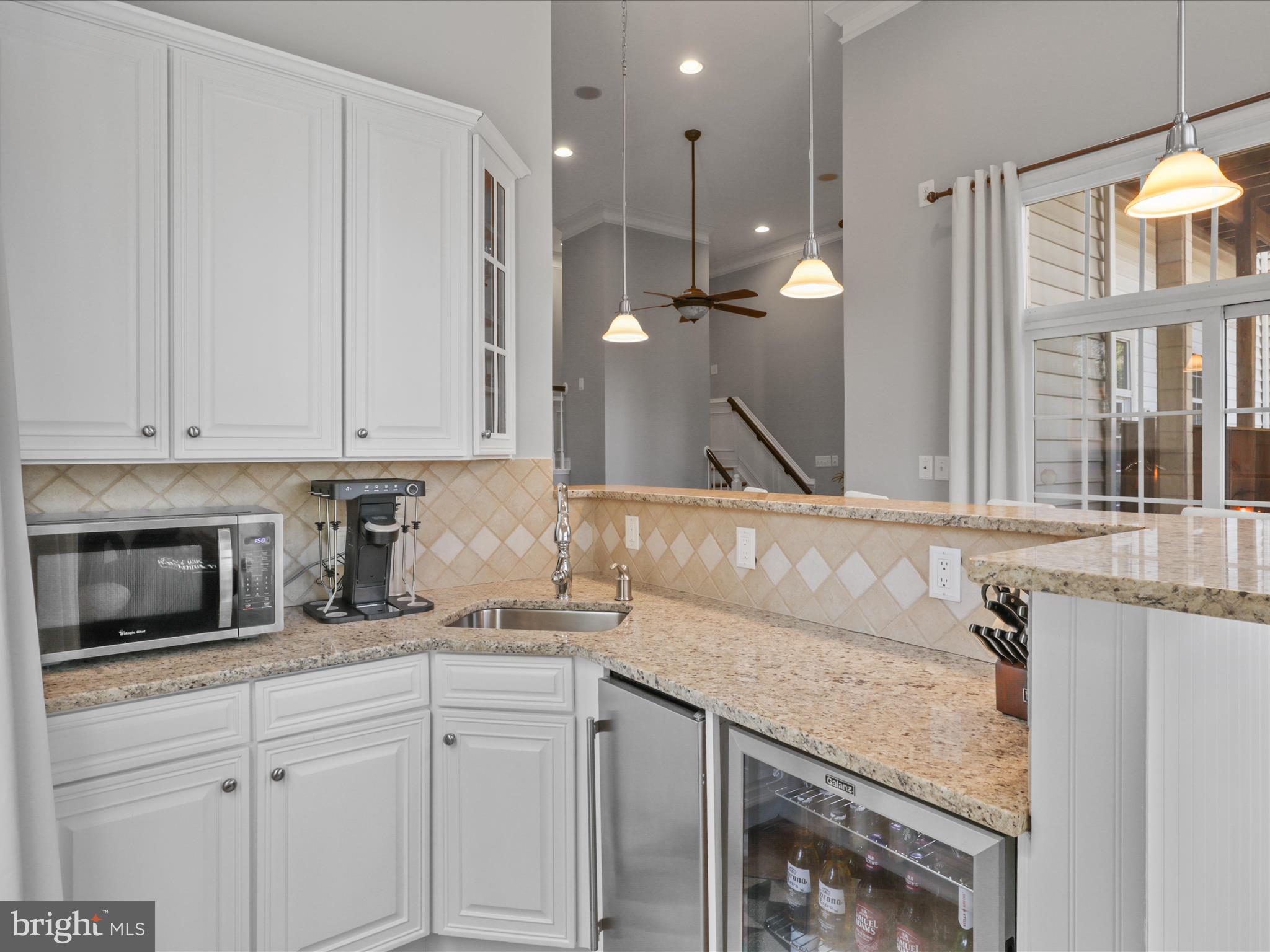 4499 MONMOUTH STREET