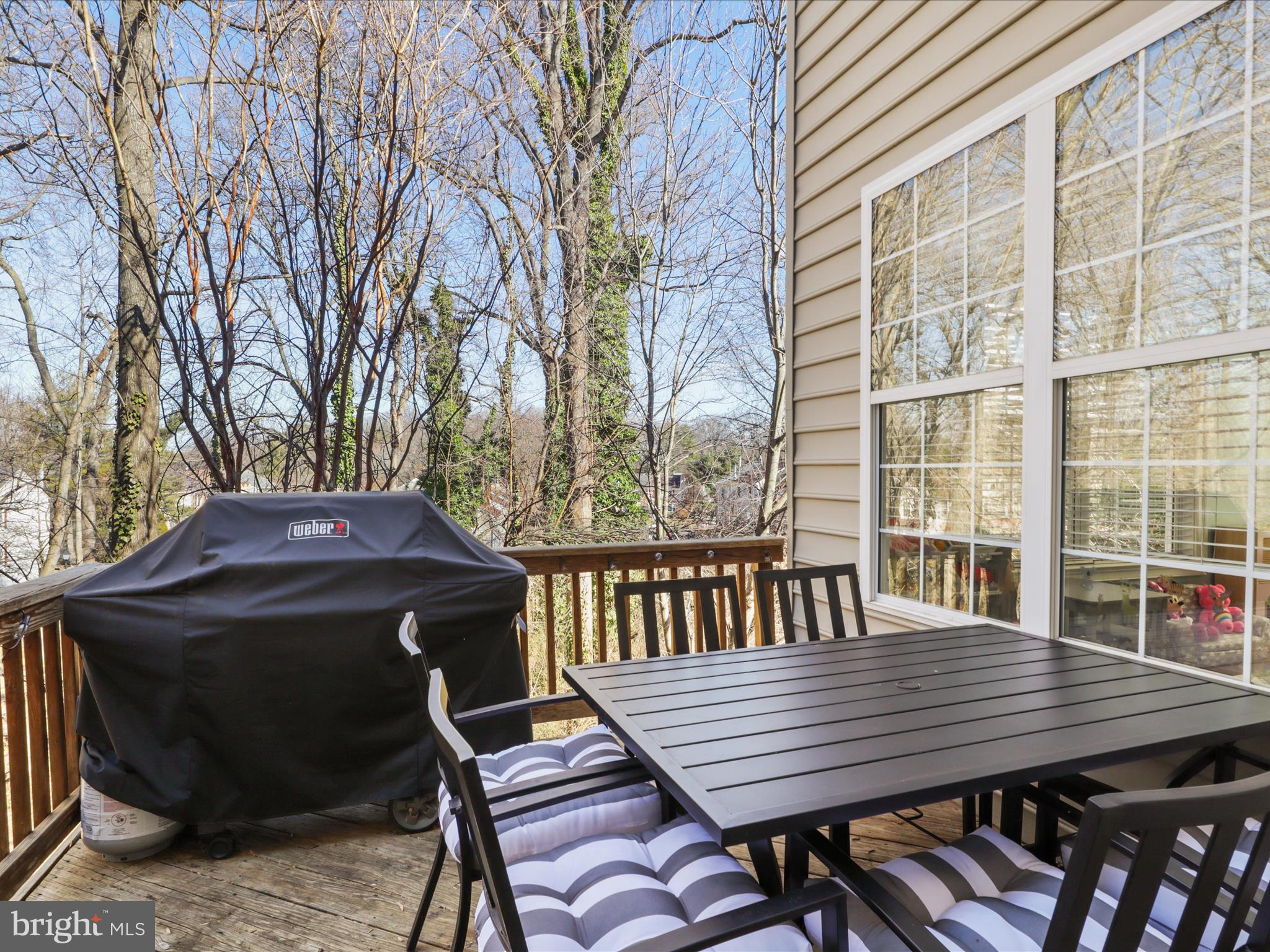 4499 MONMOUTH STREET