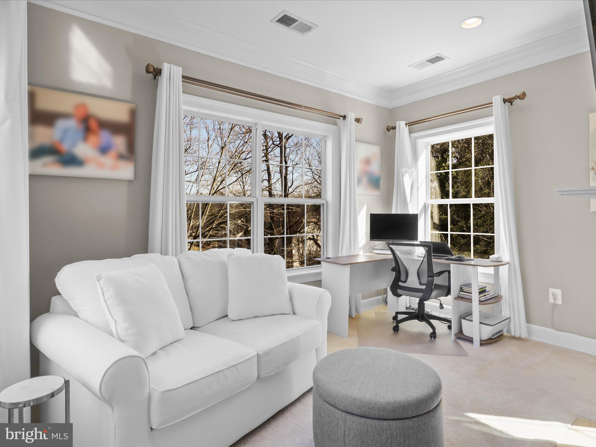 4499 MONMOUTH STREET