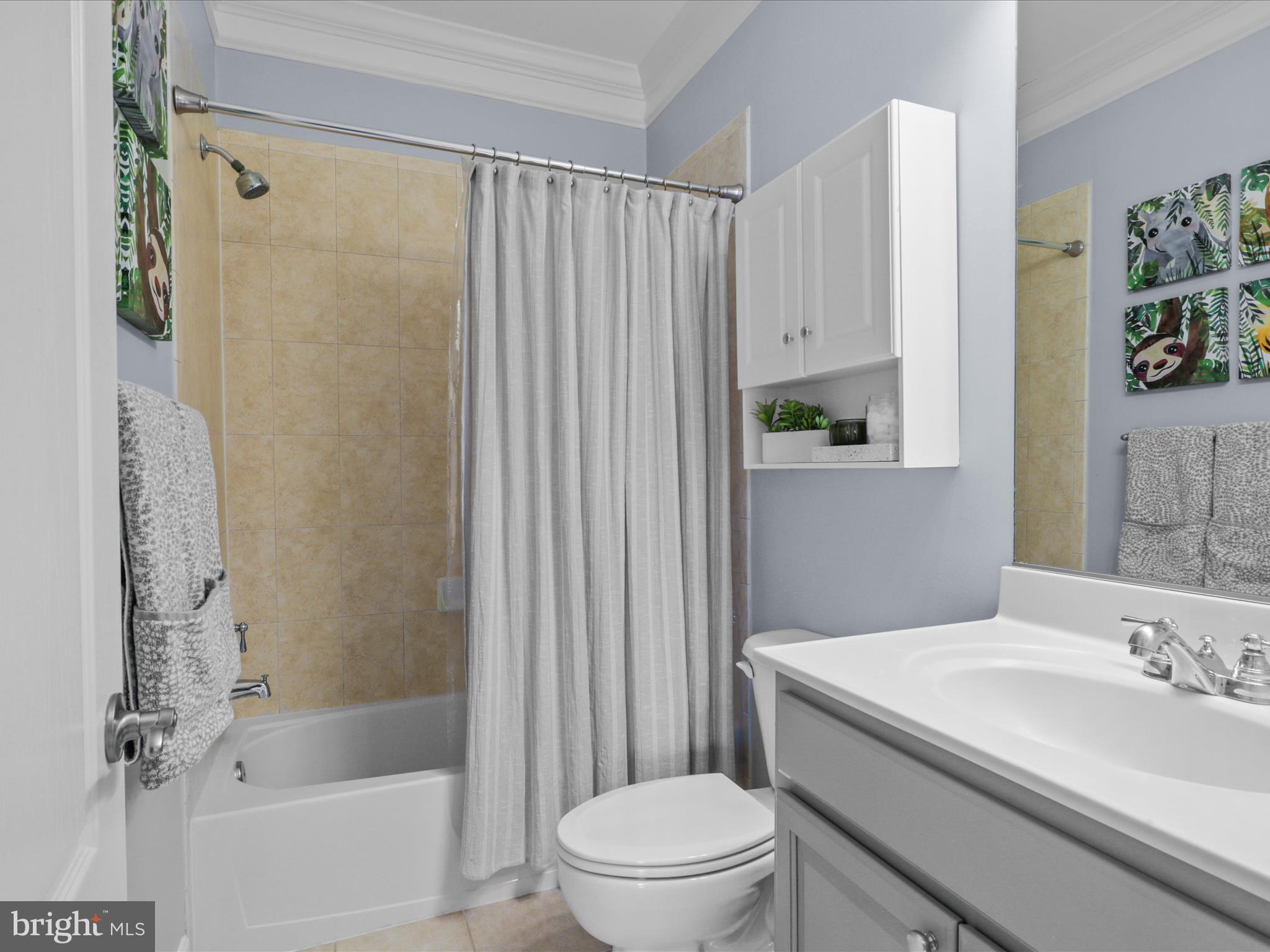 4499 MONMOUTH STREET