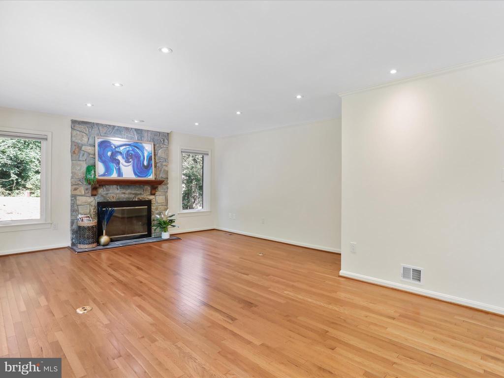 1350 HUNTER MILL ROAD