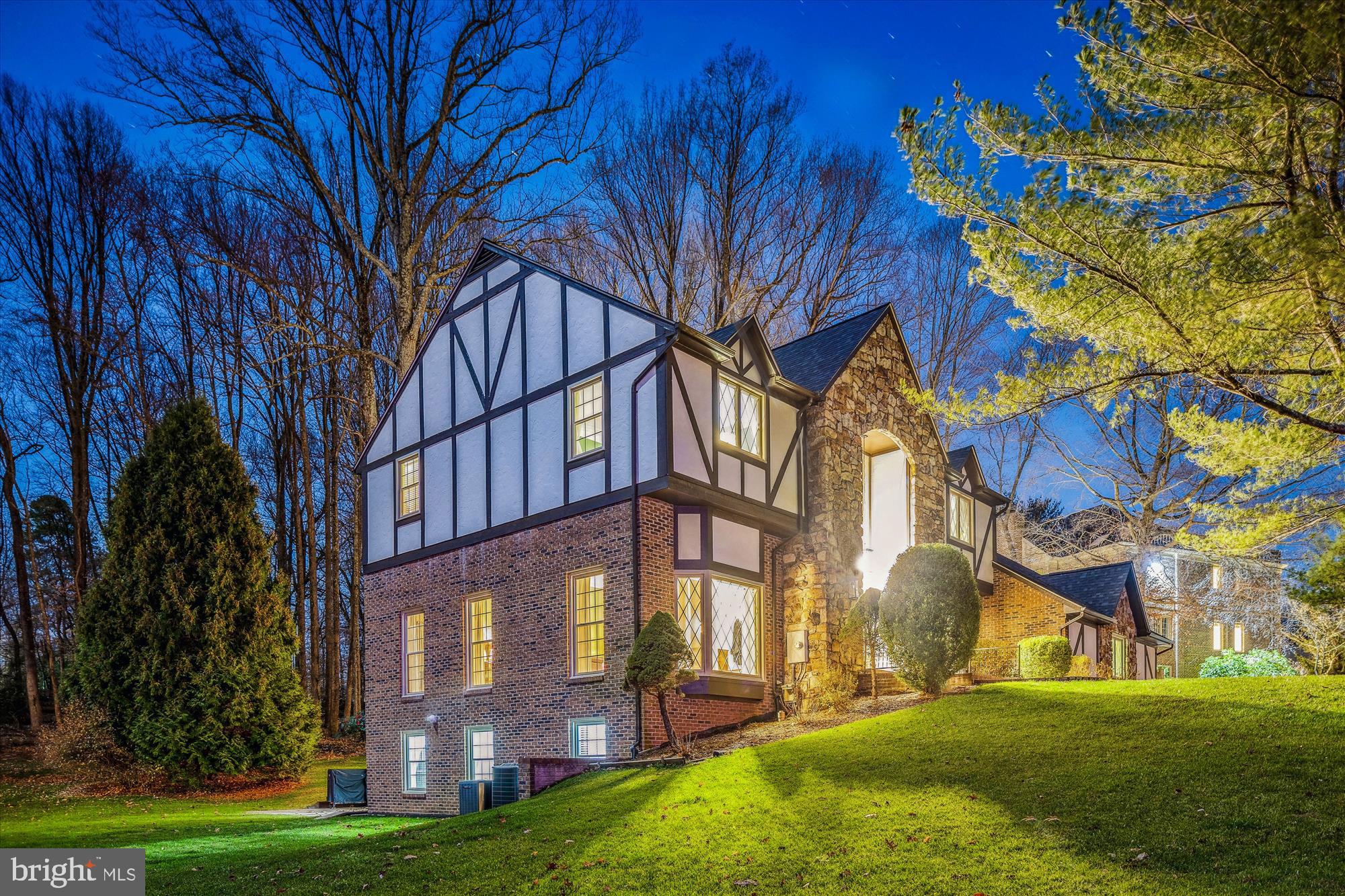 10319 HICKORY FOREST DRIVE